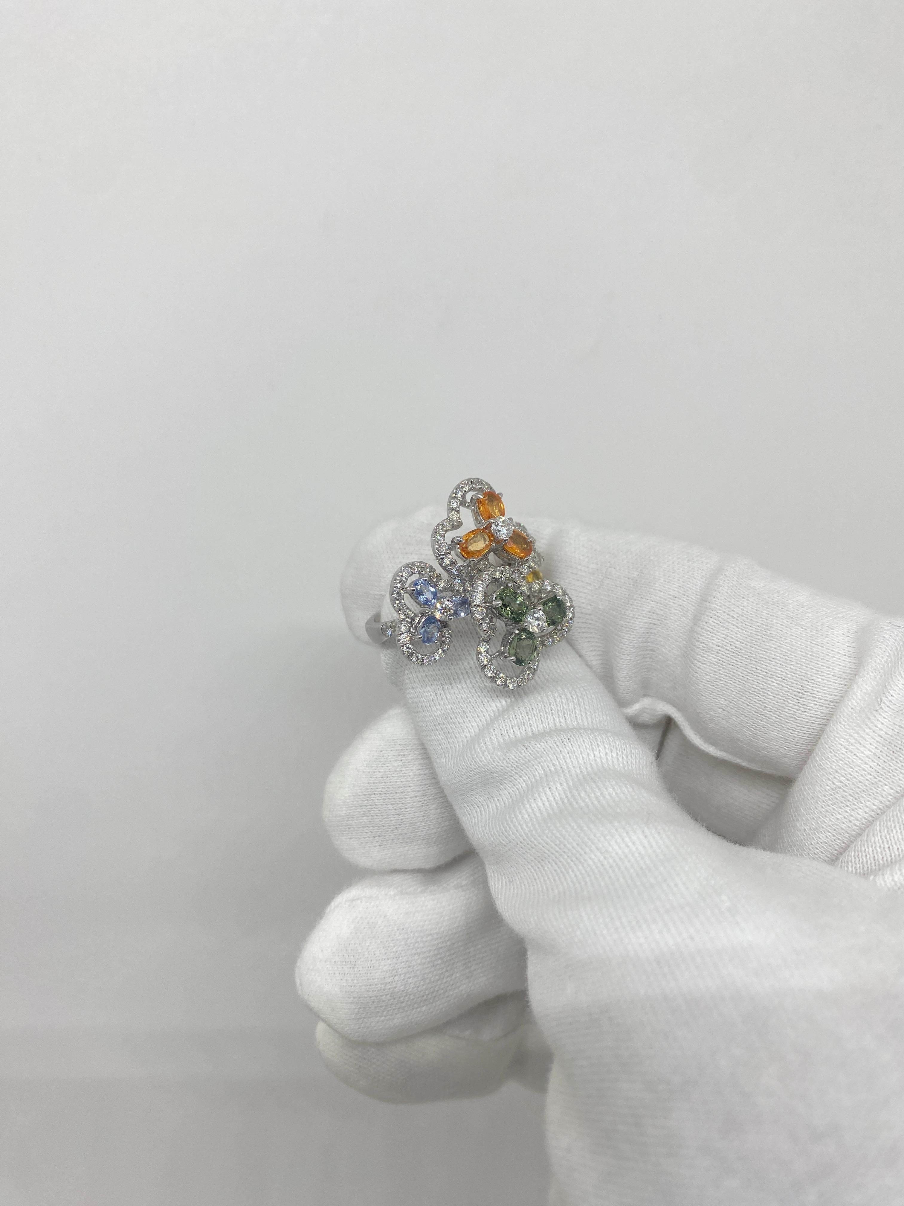 18Kt White Gold Boquet Flower Ring Diamonds & Sapphires Orange Green Yellow Blue In New Condition For Sale In Bergamo, BG