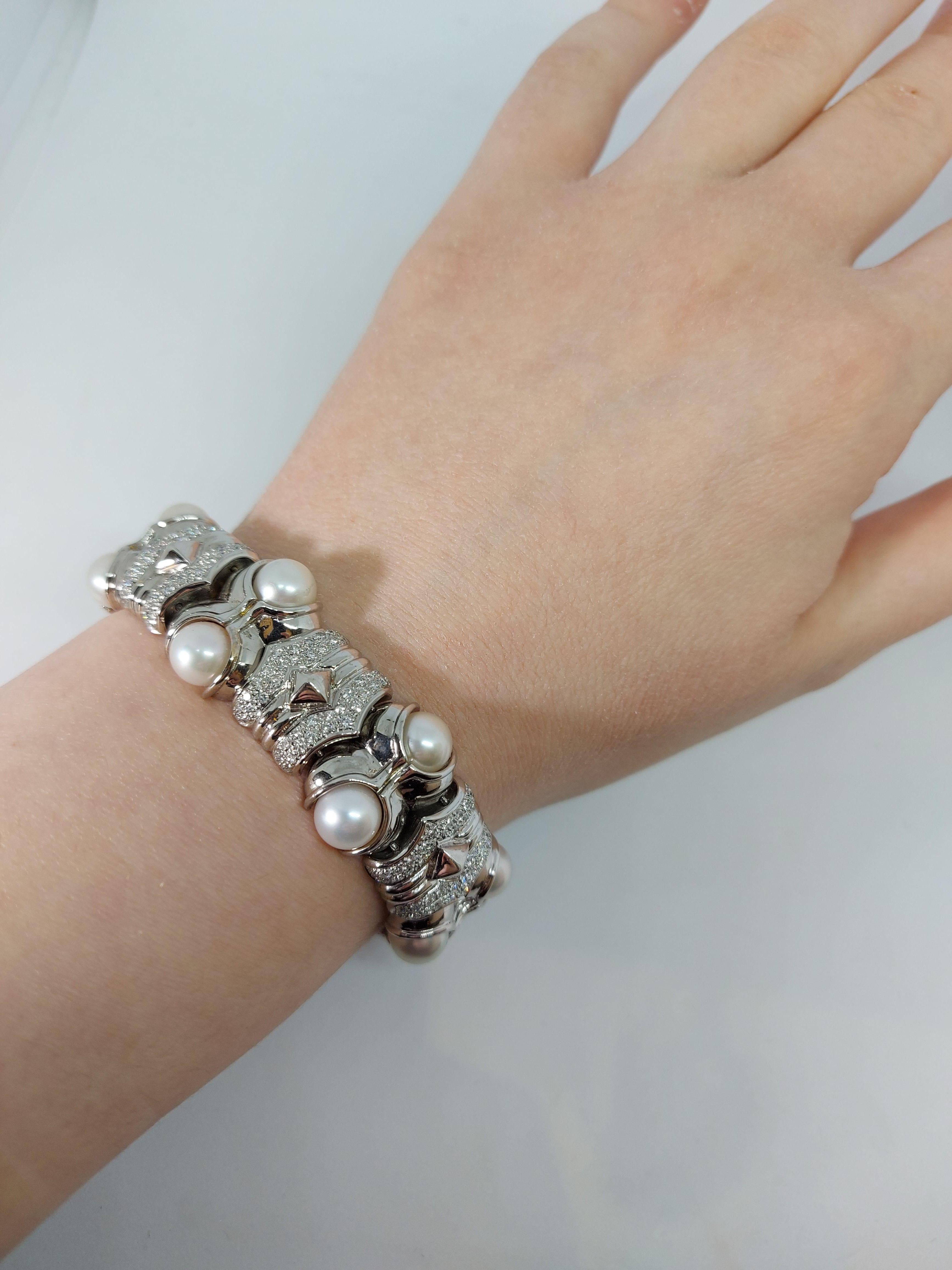 Bracelet en or blanc 18 carats avec diamants et perles taille brillant en vente 9