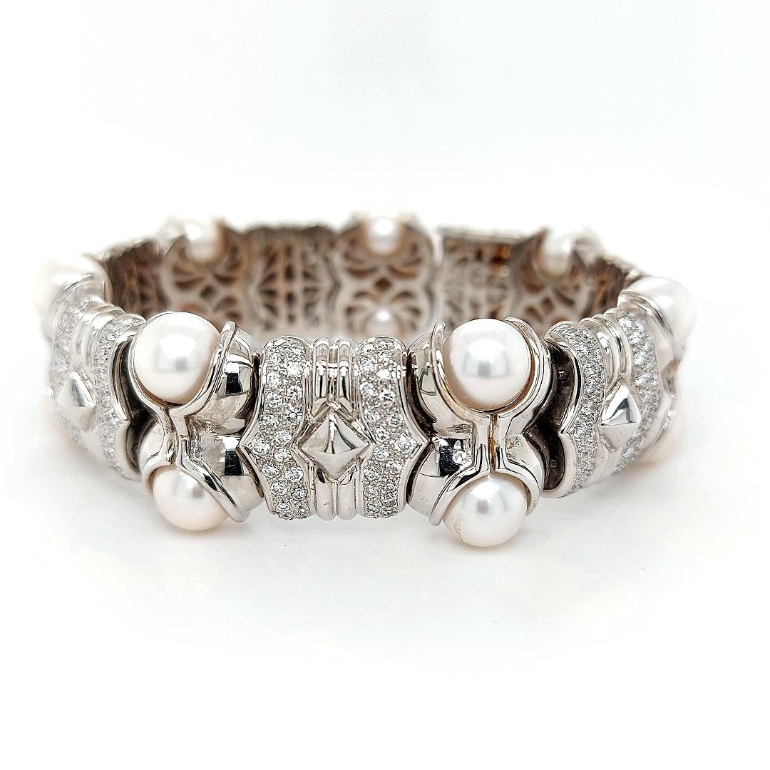 Artisan Bracelet en or blanc 18 carats avec diamants et perles taille brillant en vente