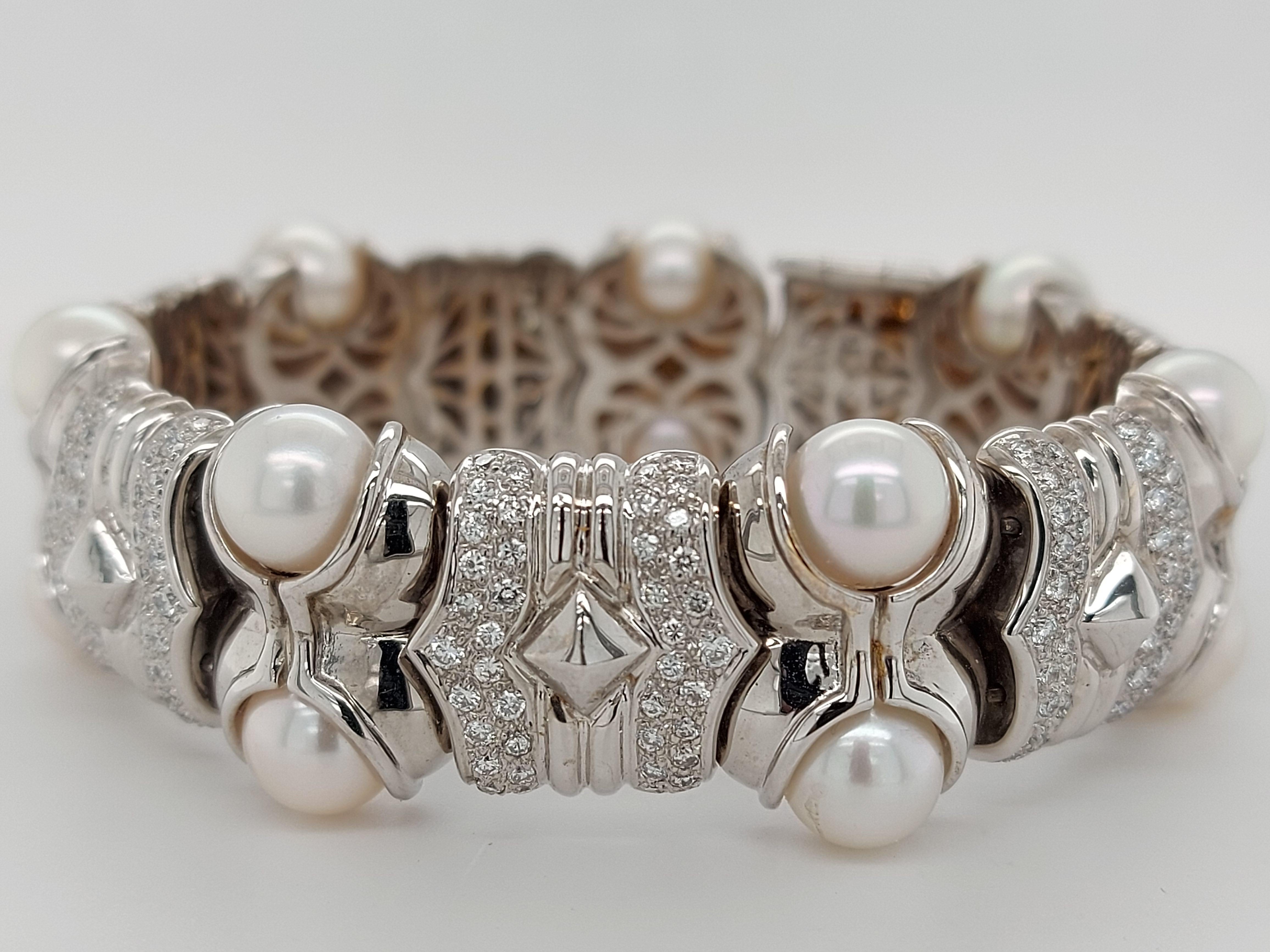 Women's or Men's 18 Karat White Gold Bracelet with Brilliant Cut Diamonds and Pearls For Sale