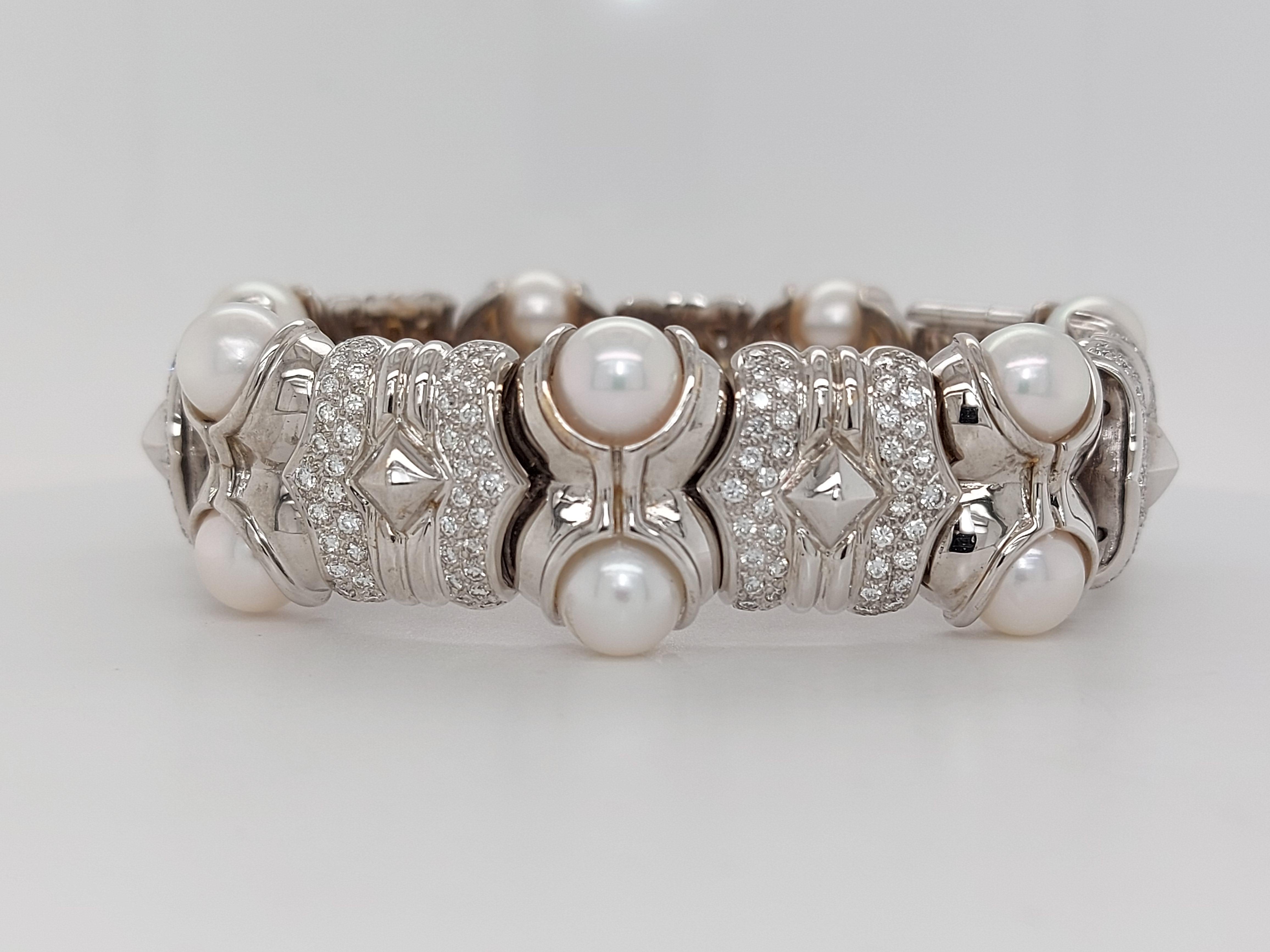 18 Karat Weißgold-Armband mit Diamanten und Perlen im Brillantschliff im Angebot 2