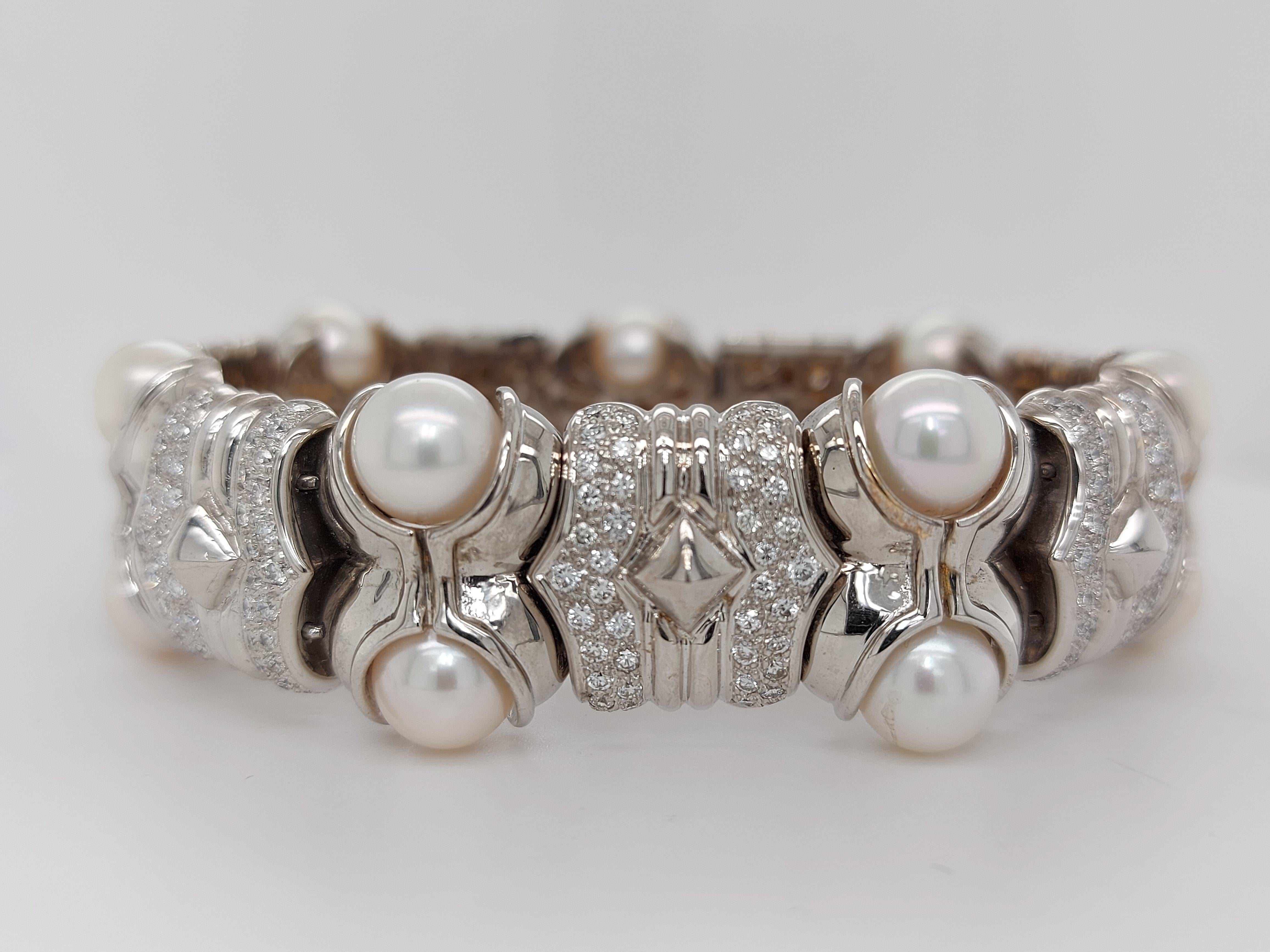 18 Karat Weißgold-Armband mit Diamanten und Perlen im Brillantschliff im Angebot 3