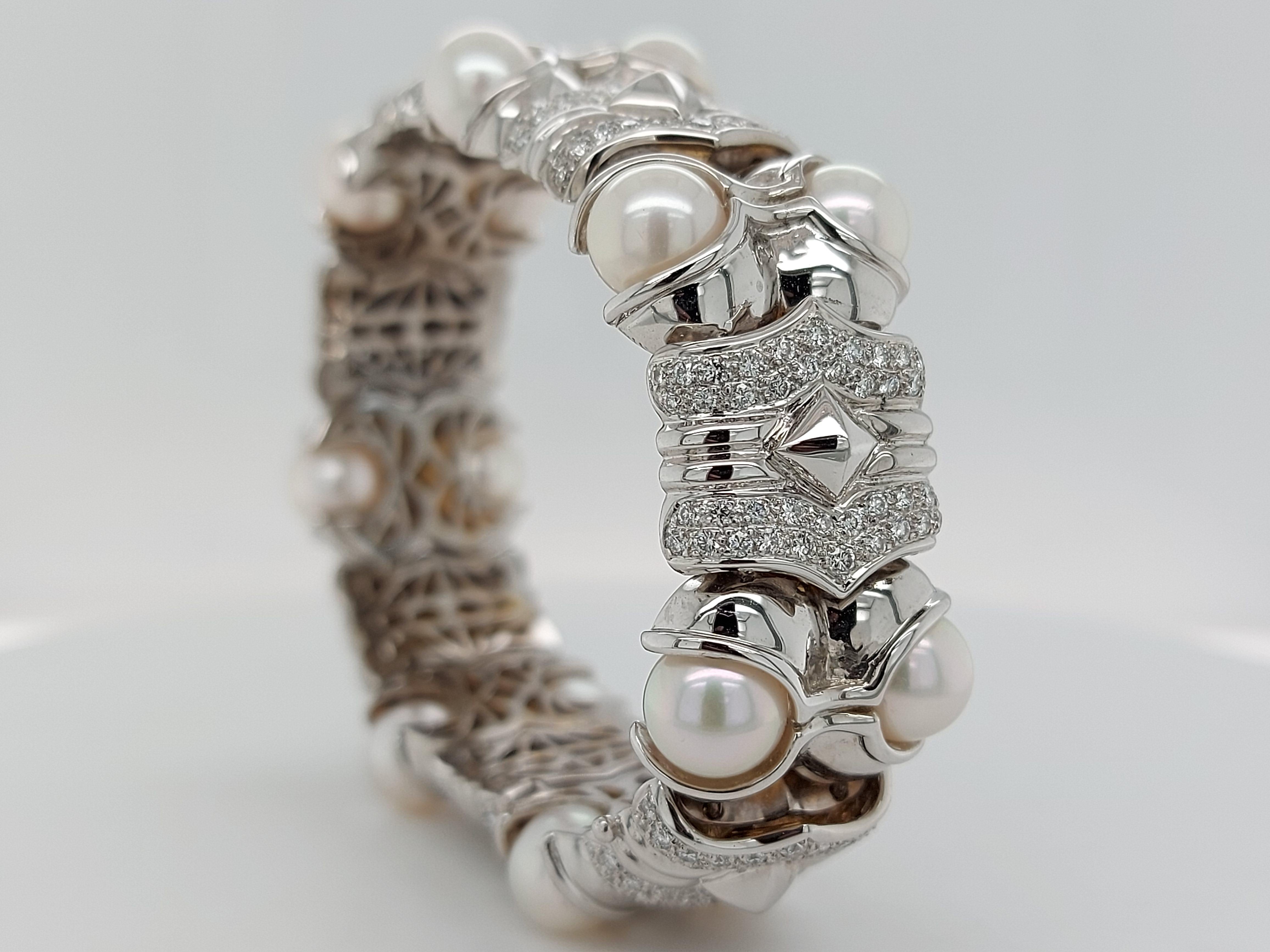 18 Karat Weißgold-Armband mit Diamanten und Perlen im Brillantschliff im Angebot 4