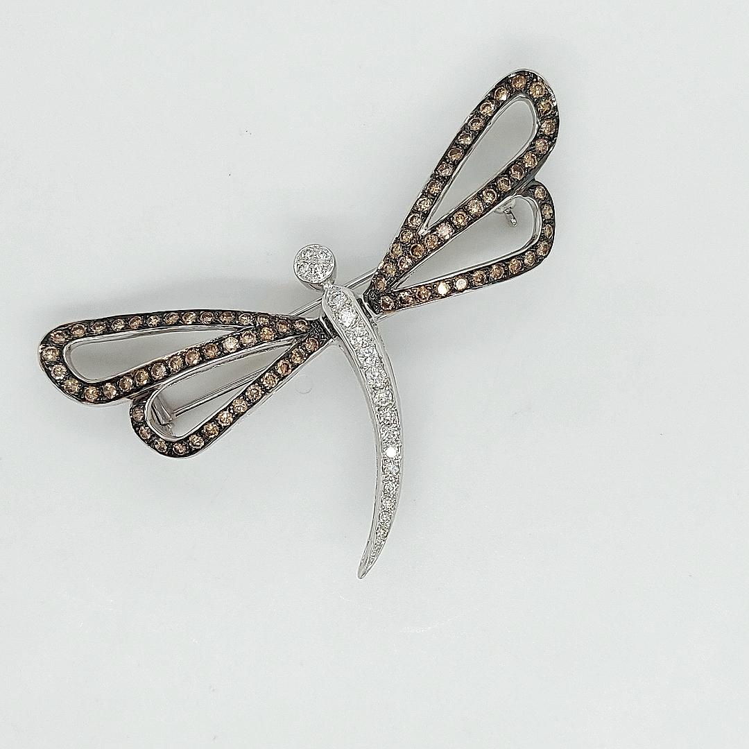 18kt White Gold Butterfly Brooch with White and Cognac Diamonds For Sale 5