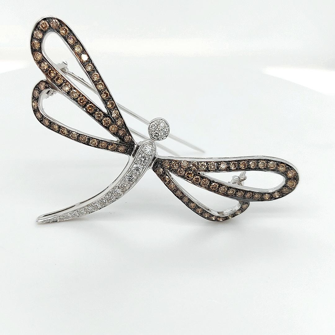 Round Cut 18kt White Gold Butterfly Brooch with White and Cognac Diamonds For Sale