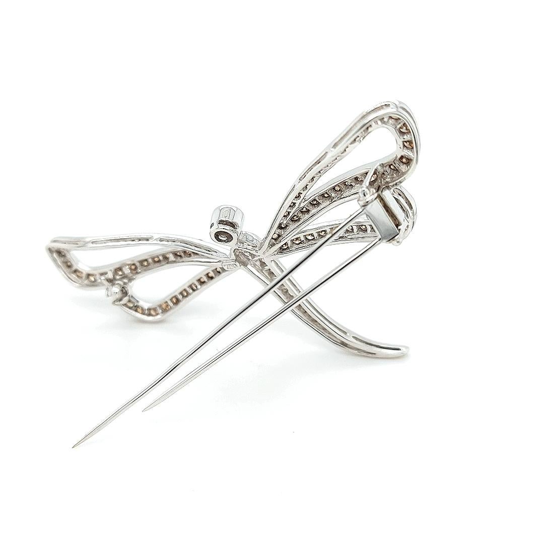 18kt White Gold Butterfly Brooch with White and Cognac Diamonds For Sale 2