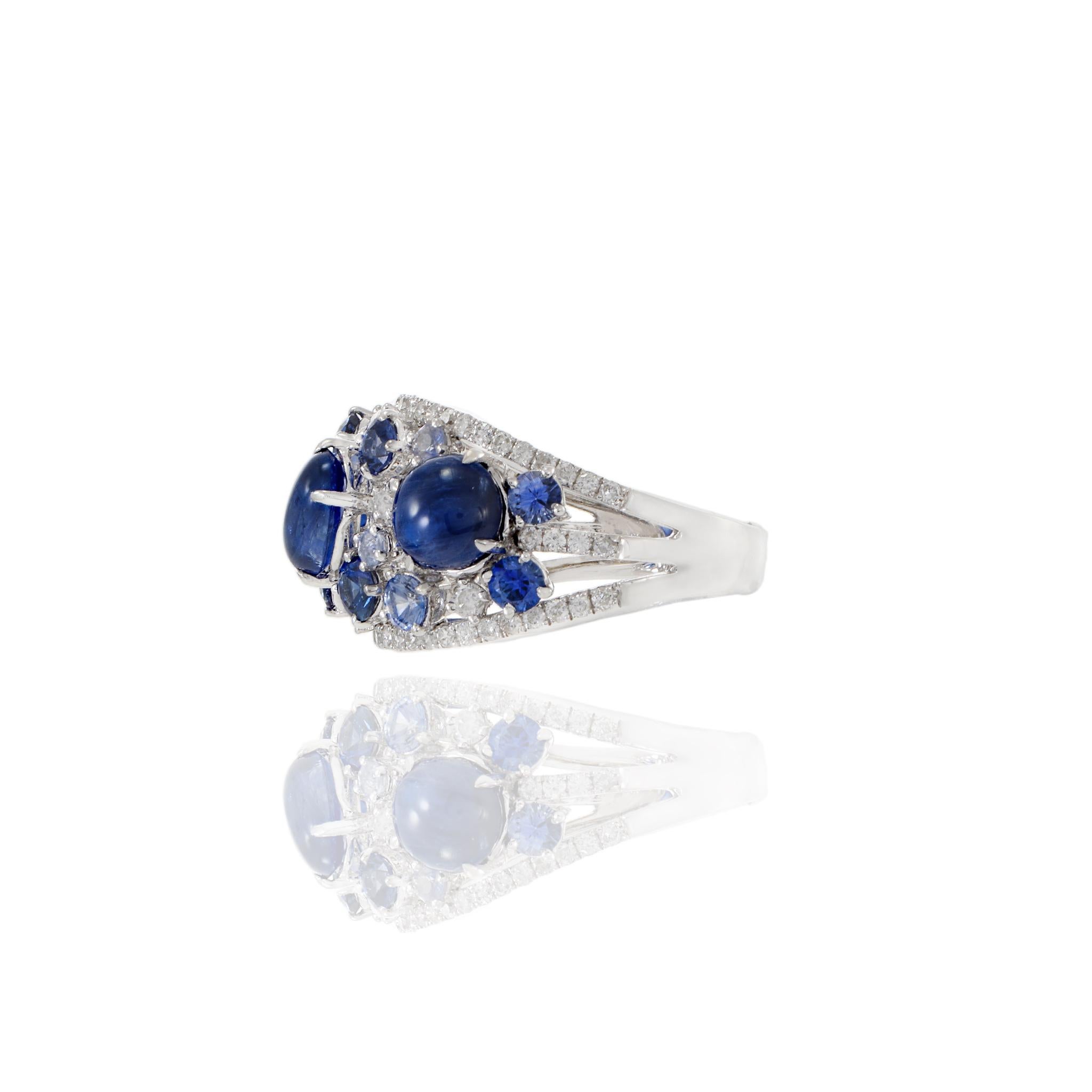 Women's or Men's 18KT White Gold Cabochon Blue Sapphire And Diamond Ring For Sale
