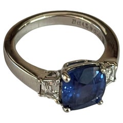 18kt White gold, CD certified, 4.15ct sapphire 0.57ct diamonds, Cushion/mixed