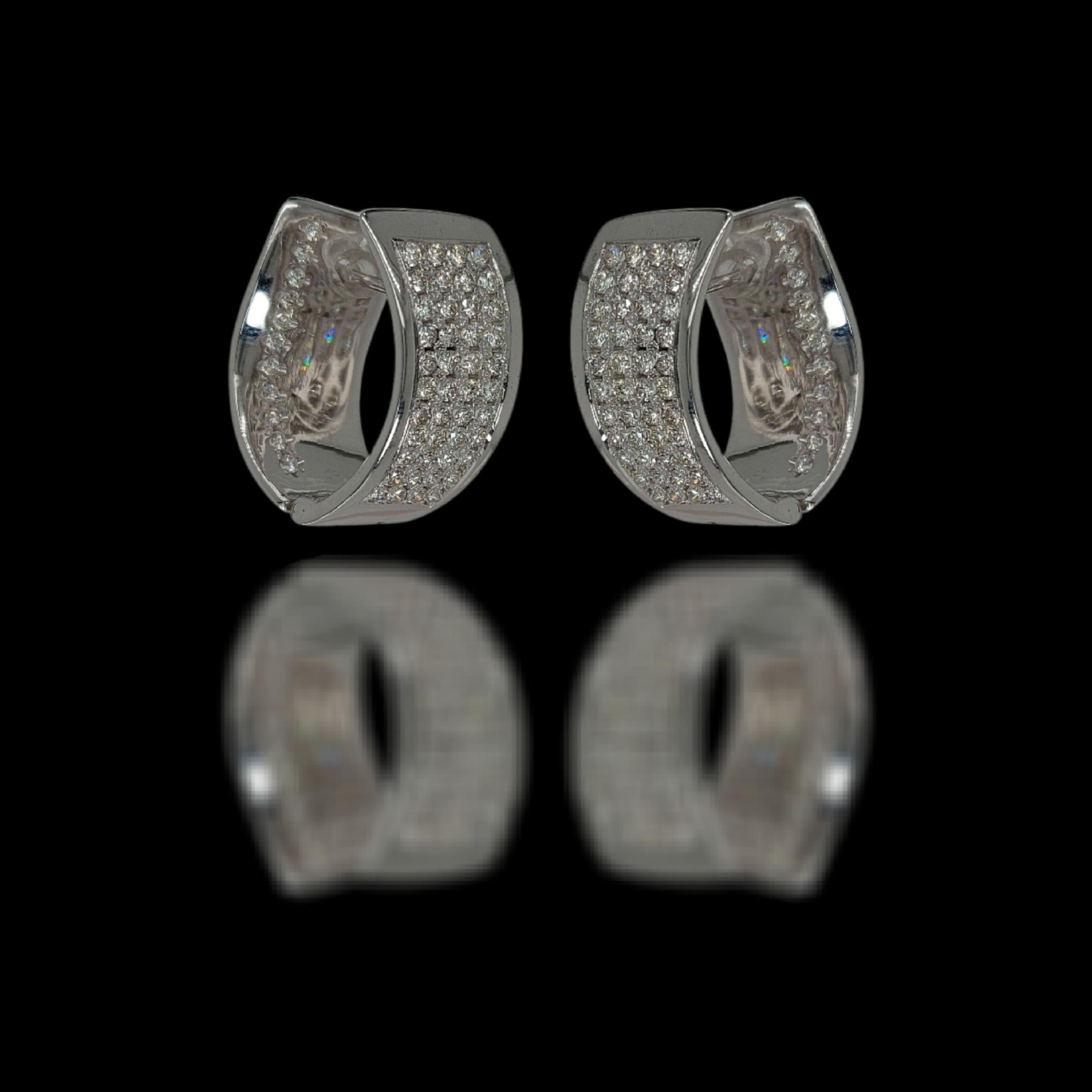 18kt White Gold Clip, on Earrings with 3.30 Ct Diamonds For Sale 1