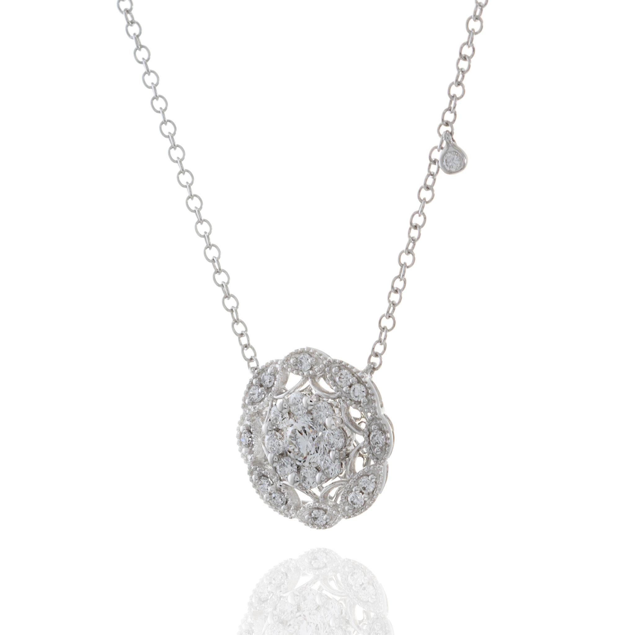 Taglio rotondo Collana a grappolo di diamanti in oro bianco 18KT in vendita