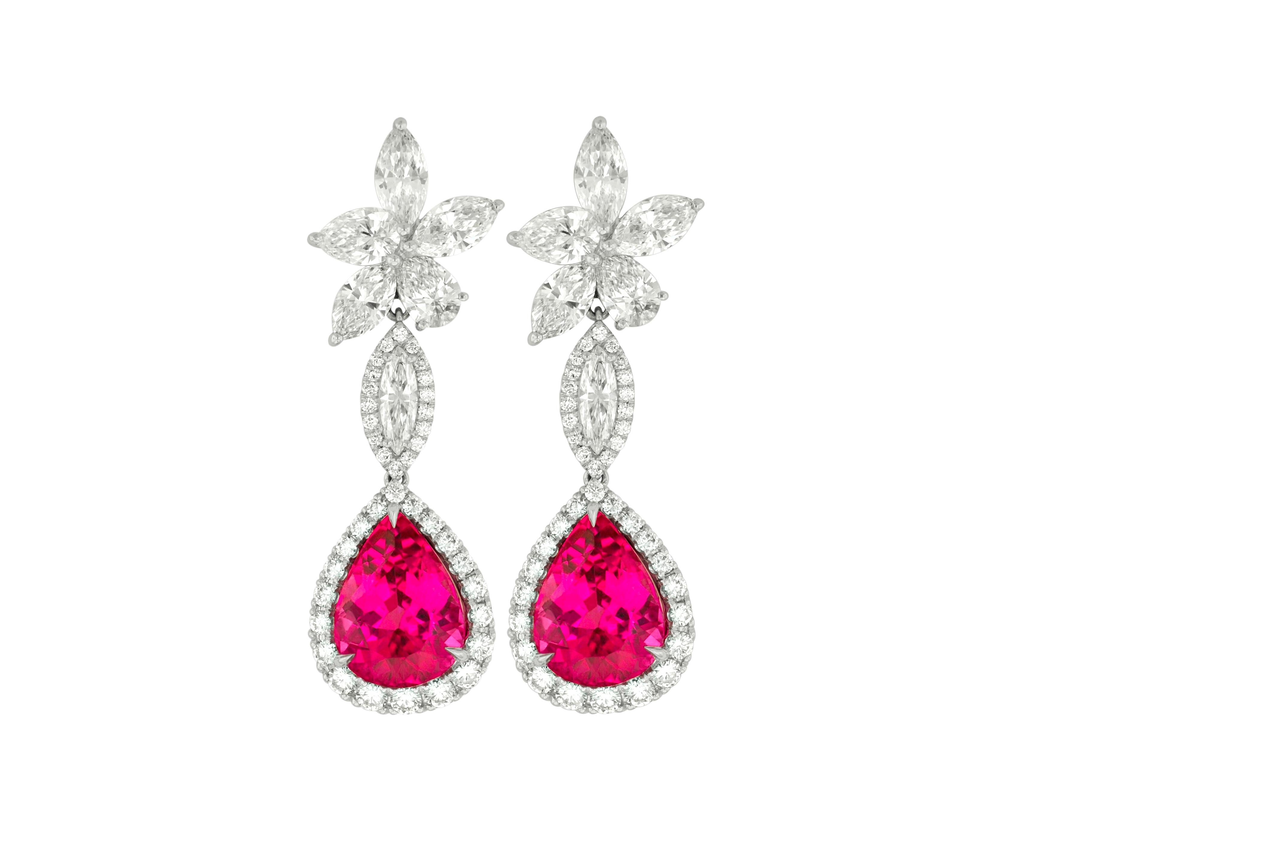 Orecchini a grappolo in oro bianco 18kt con tormalina rosa e diamanti In condizioni Nuovo in vendita a New York, NY