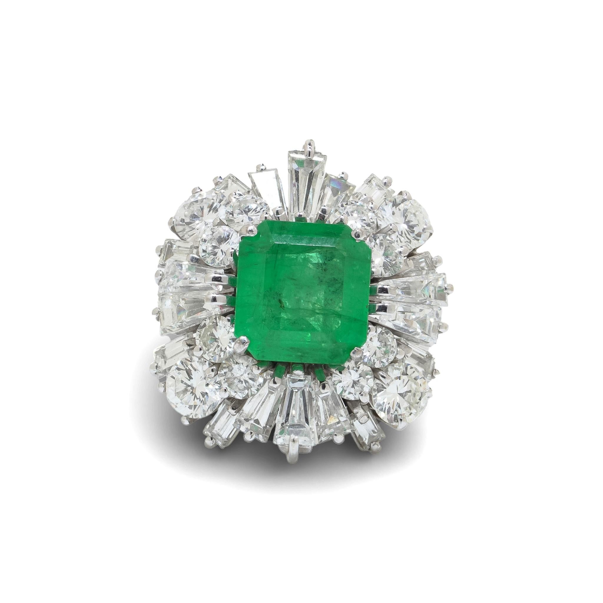 18KT White Gold Colombian Emerald 
Diamond Cluster Ring