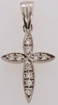 18 Karat White Gold Cross Diamond Pendant 0.18 Total Diamond Weight