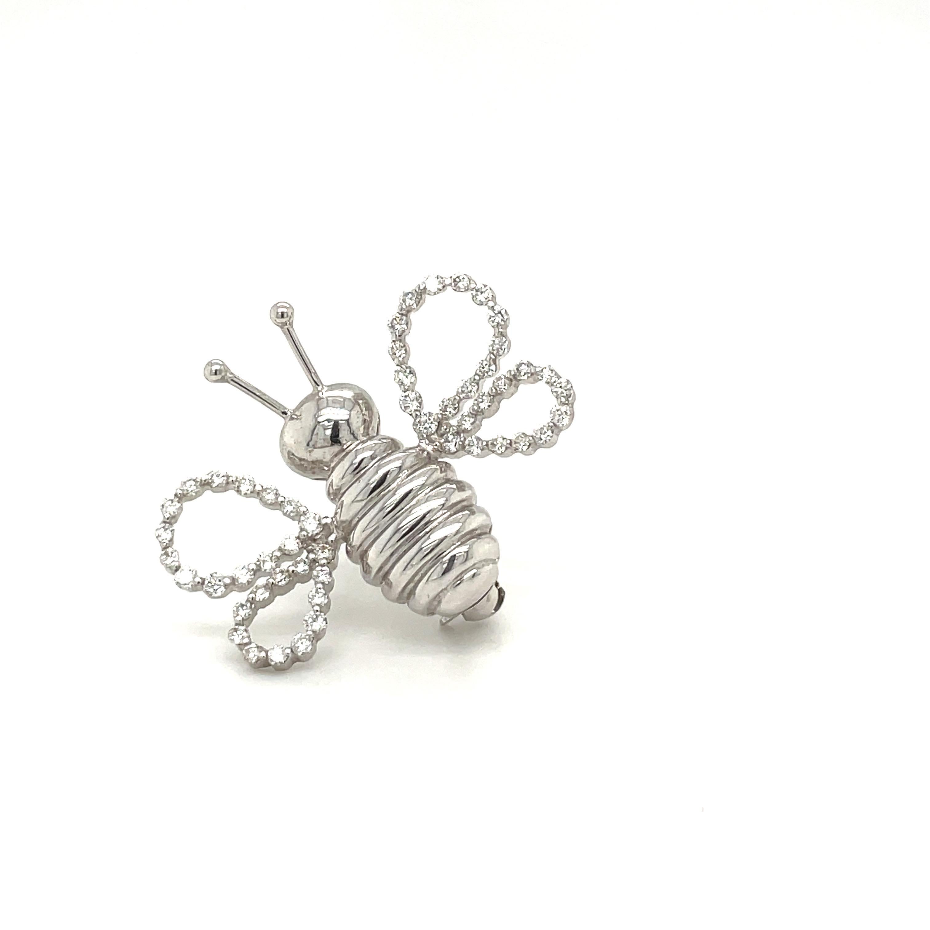 18 Karat White Gold Diamond 0.86 Carat Bee Brooch In New Condition For Sale In New York, NY