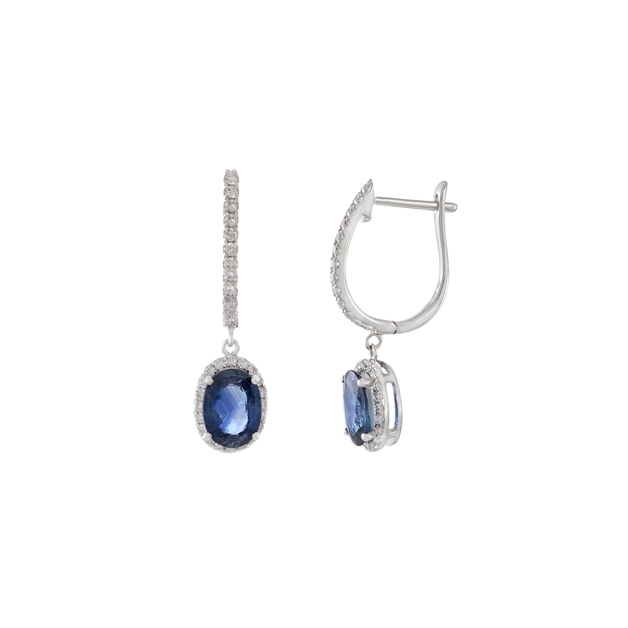 Orecchini a goccia in oro bianco 18KT con diamanti e zaffiri blu in vendita 5