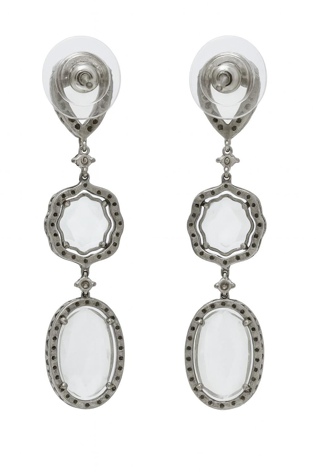 Pendientes de oro blanco de 18 quilates con diamantes y cristal de cuarzo incoloro con rodio negro en Excelente estado para la venta en Philadelphia, PA