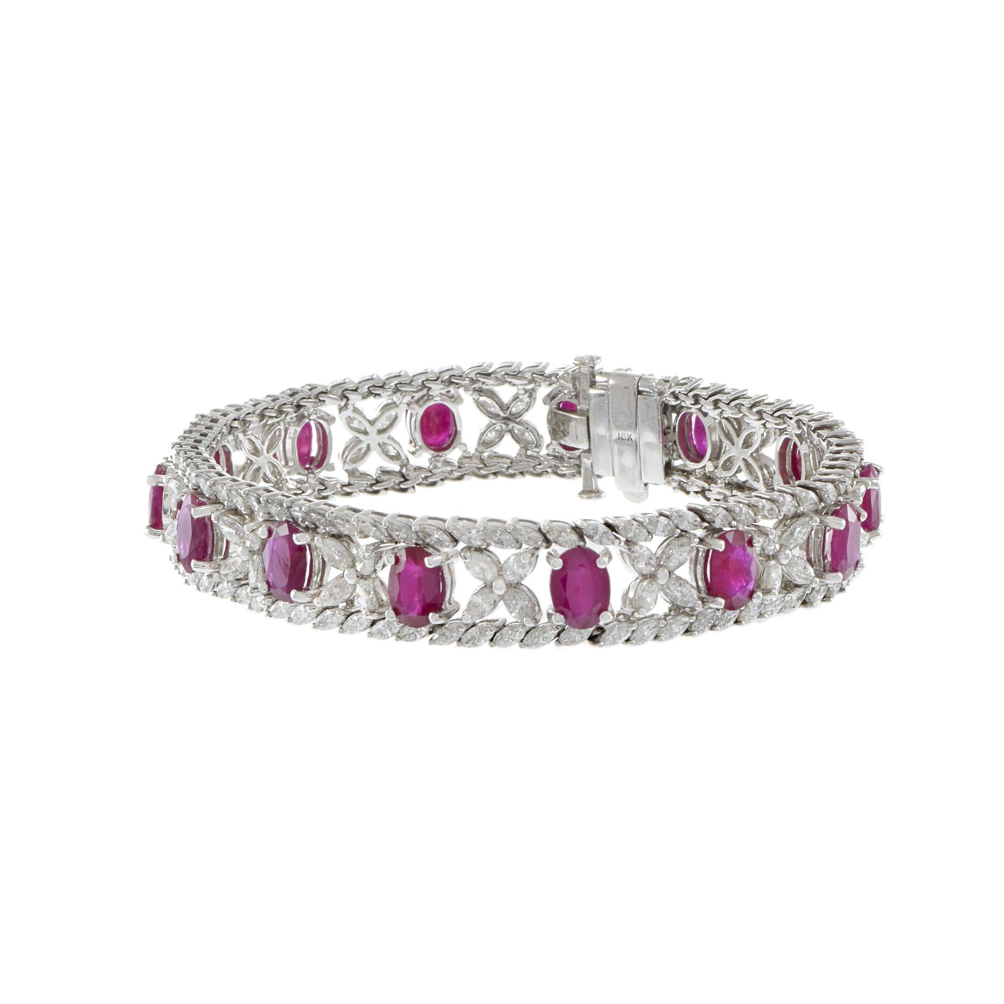 18kt White Gold, Diamond and Ruby Bracelet In New Condition For Sale In New York, NY