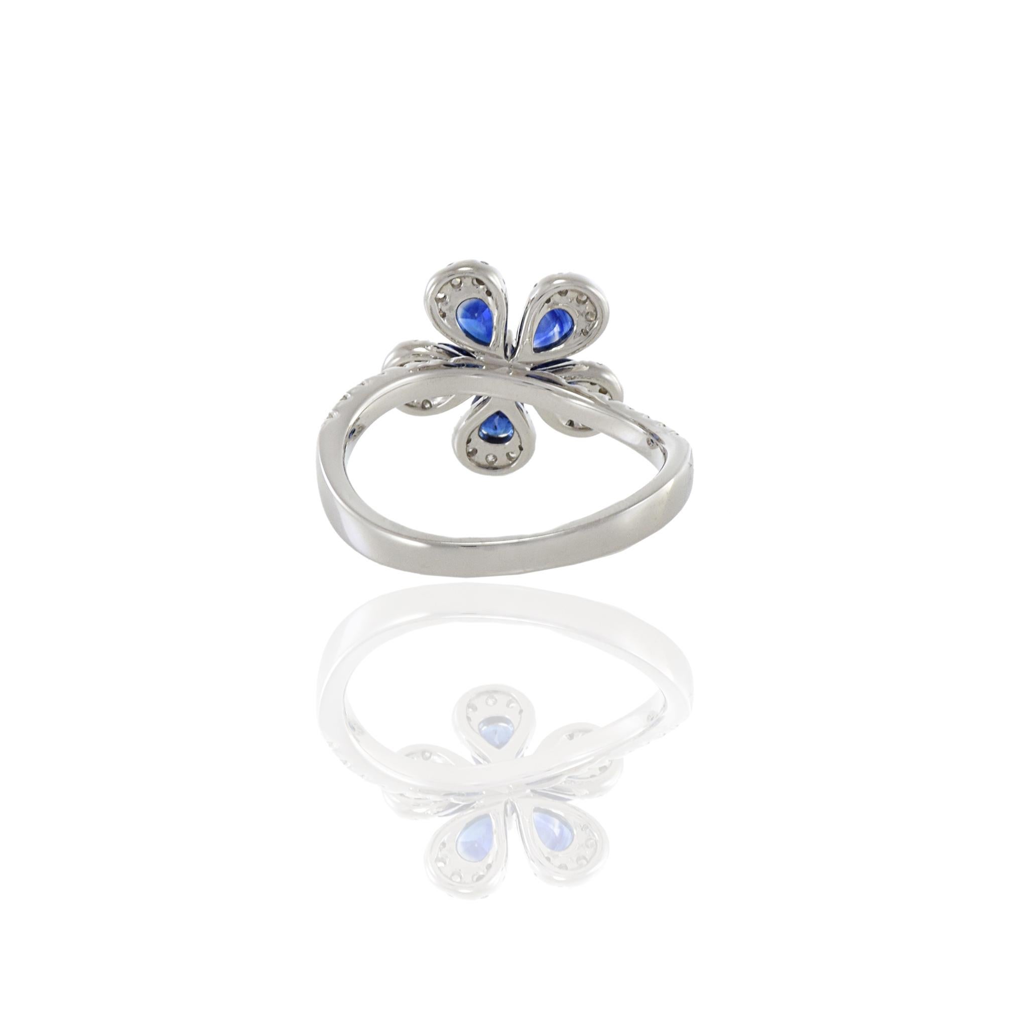 Women's or Men's 18KT White Gold Diamond And Sapphire Flower Ring For Sale