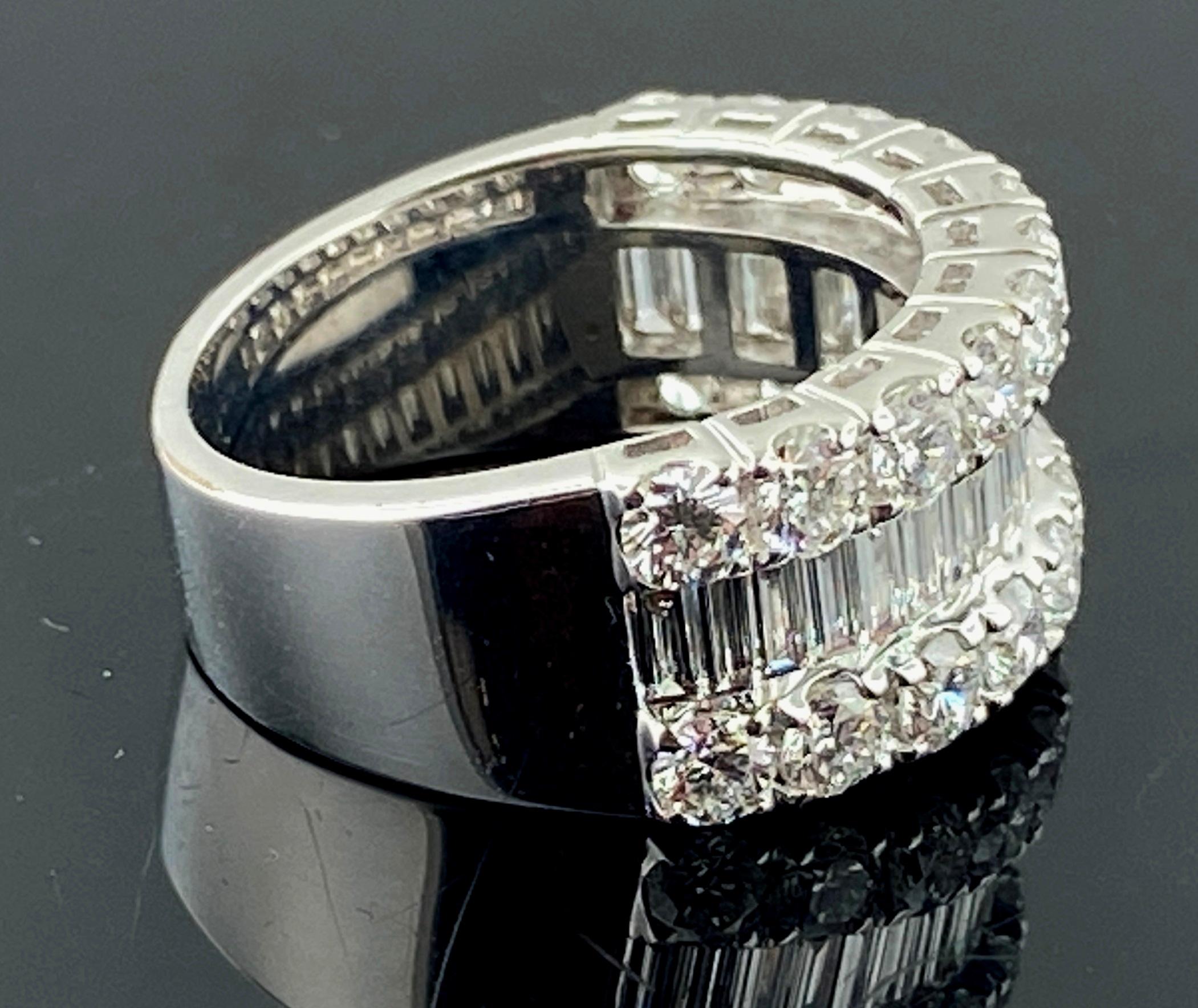 Women's or Men's 18KT White Gold Diamond Band For Sale