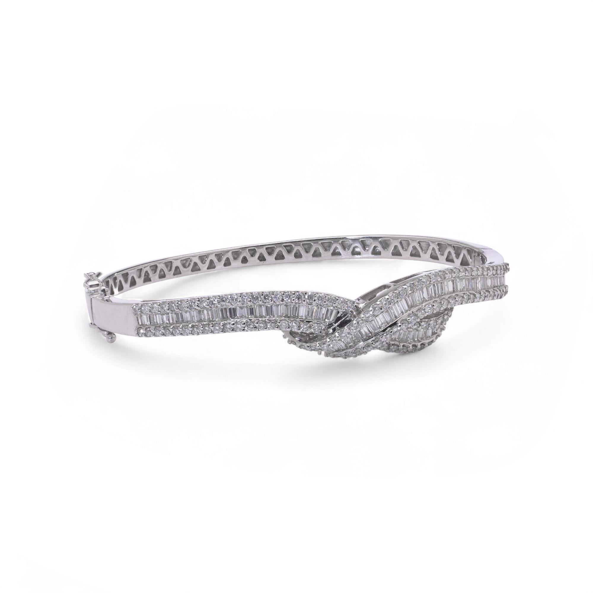 Art déco Bracelet en or blanc 18kt diamant, 2.70 carats en vente