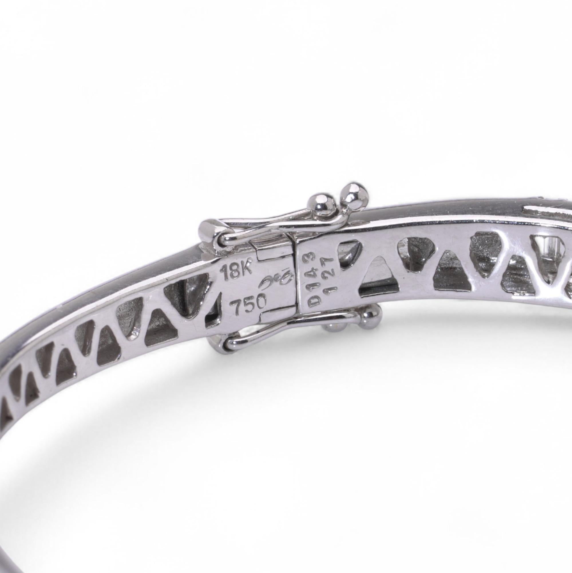 Bracelet en or blanc 18kt diamant, 2.70 carats en vente 1