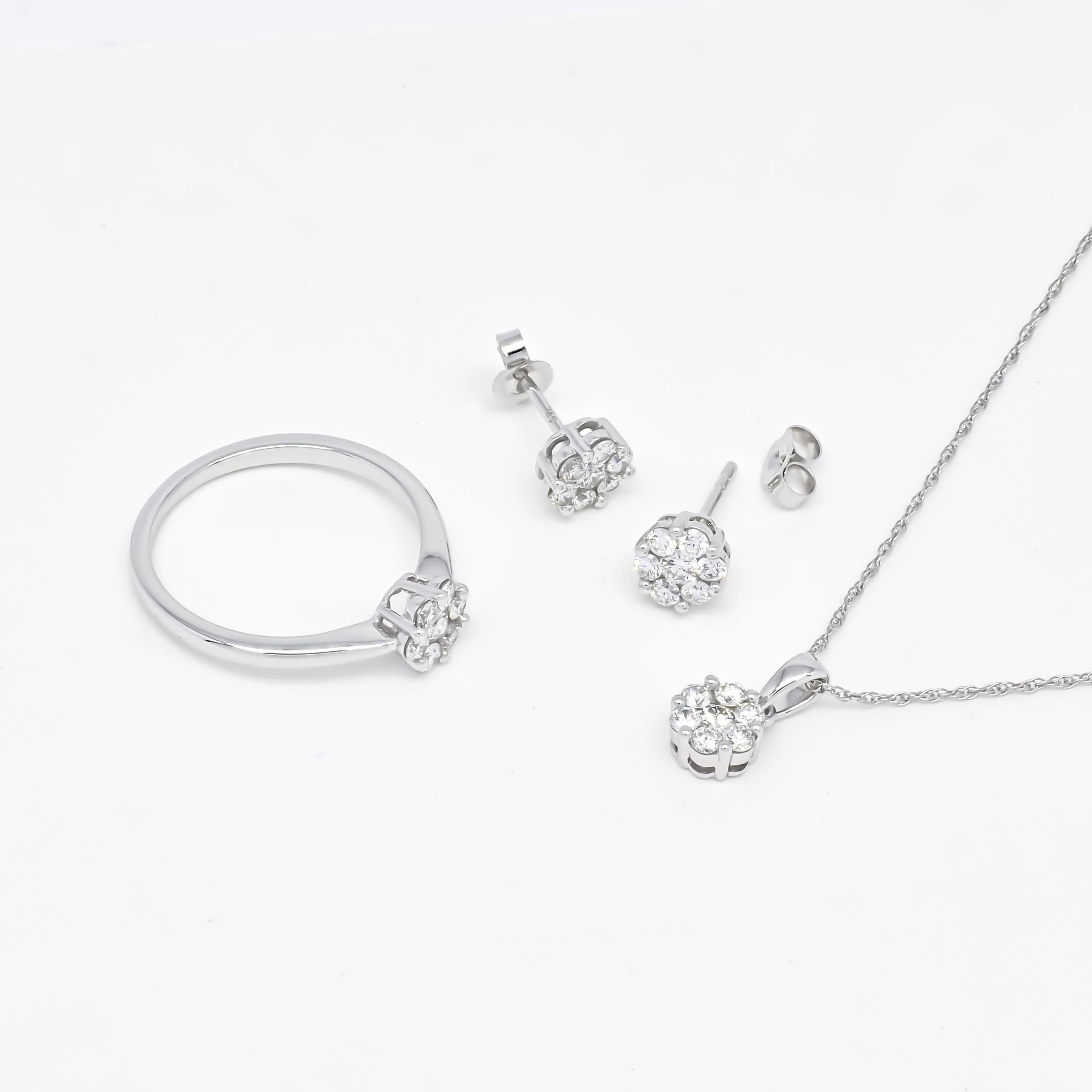 Artisan Natural Diamond Set 0.64 total carat 18 Karat White Gold Diamond Jewelry Set For Sale