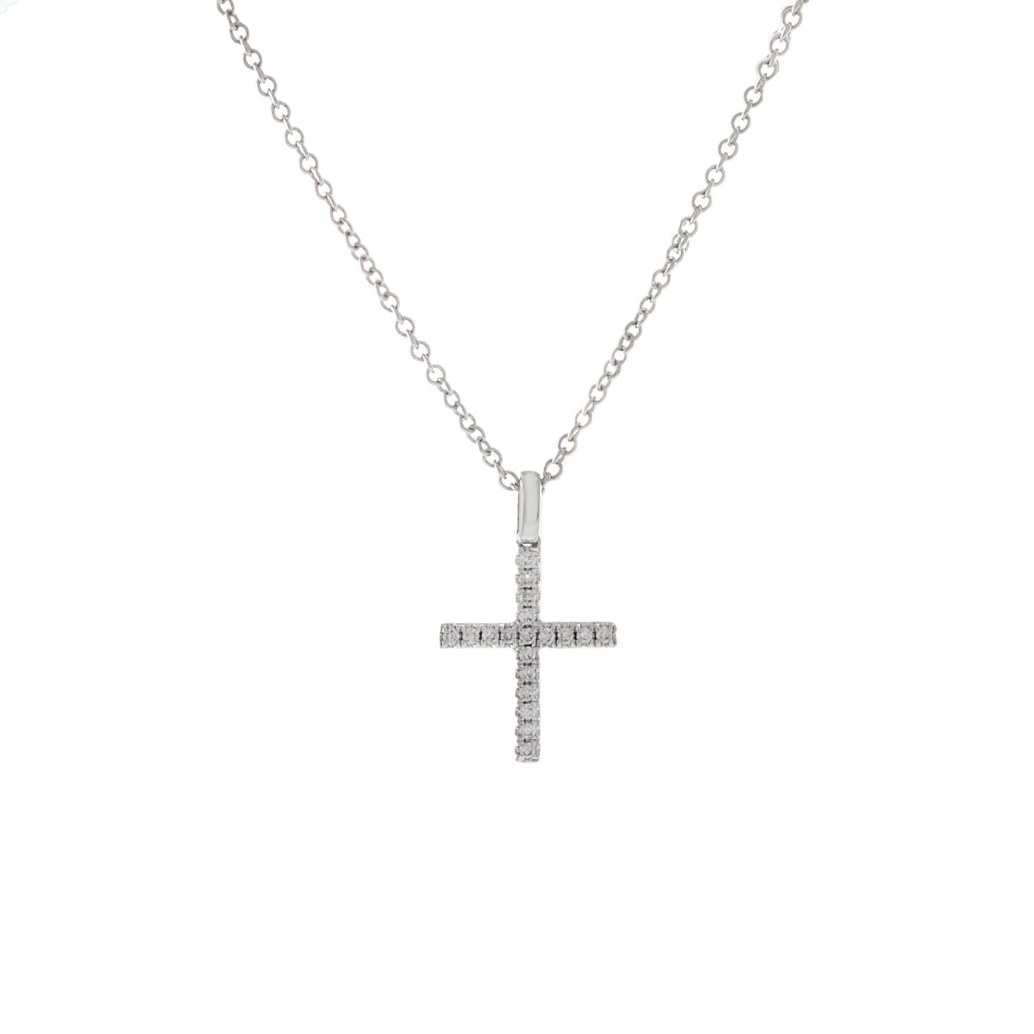 Ciondolo a forma di croce con diamante in oro bianco 18KT In condizioni Nuovo in vendita a New York, NY