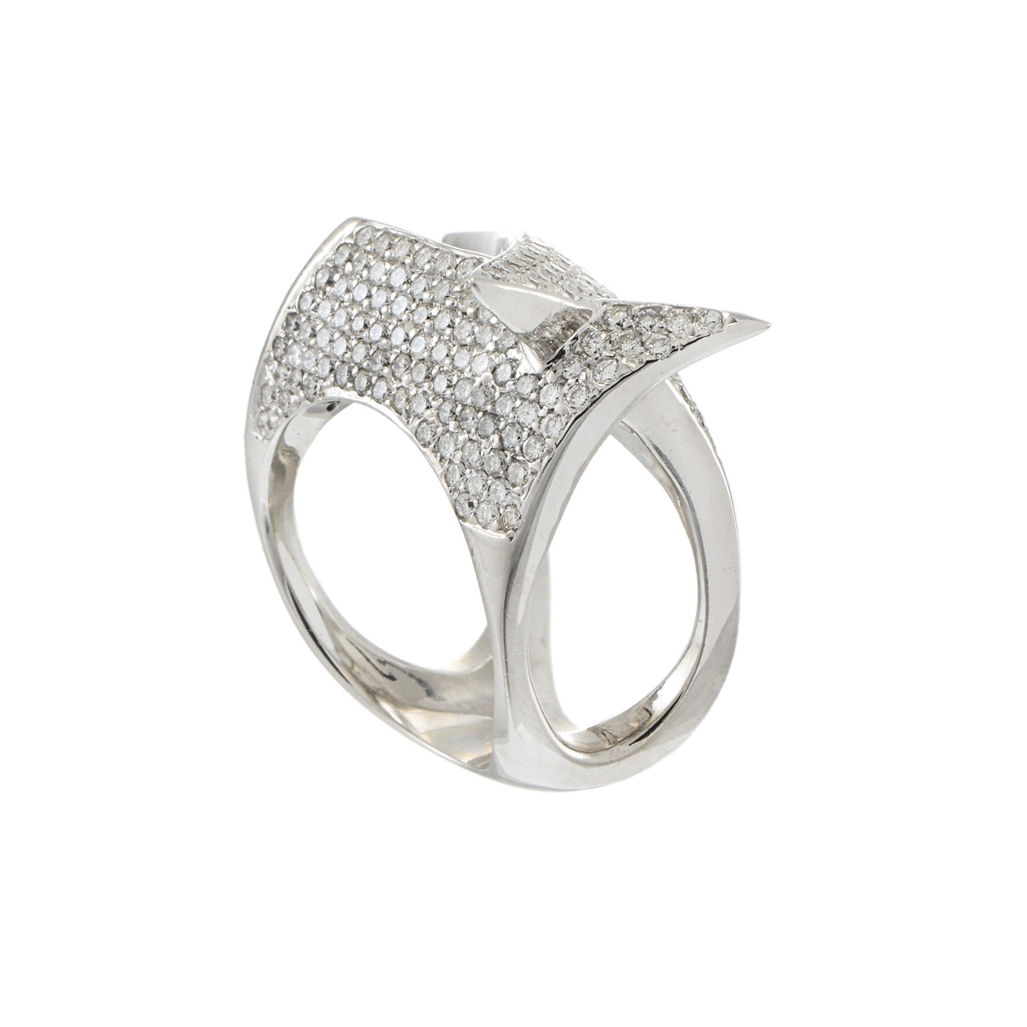 Anello Crossover con diamanti in oro bianco 18KT in vendita 2