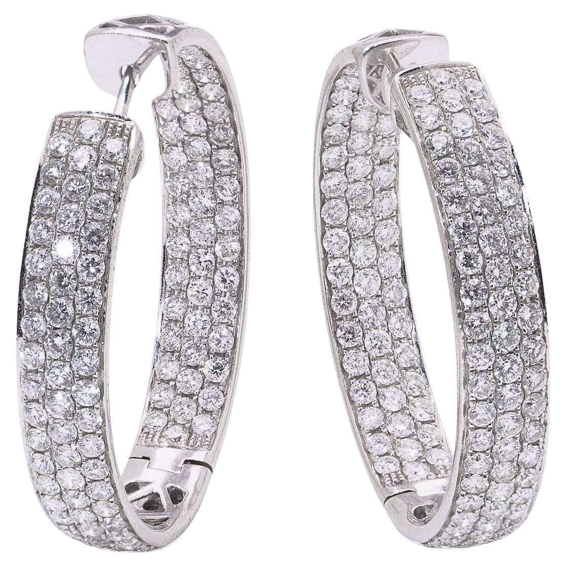 Orecchini a cerchio con diamanti in oro bianco 18kt, pavé incastonato, 6,8 carati totali