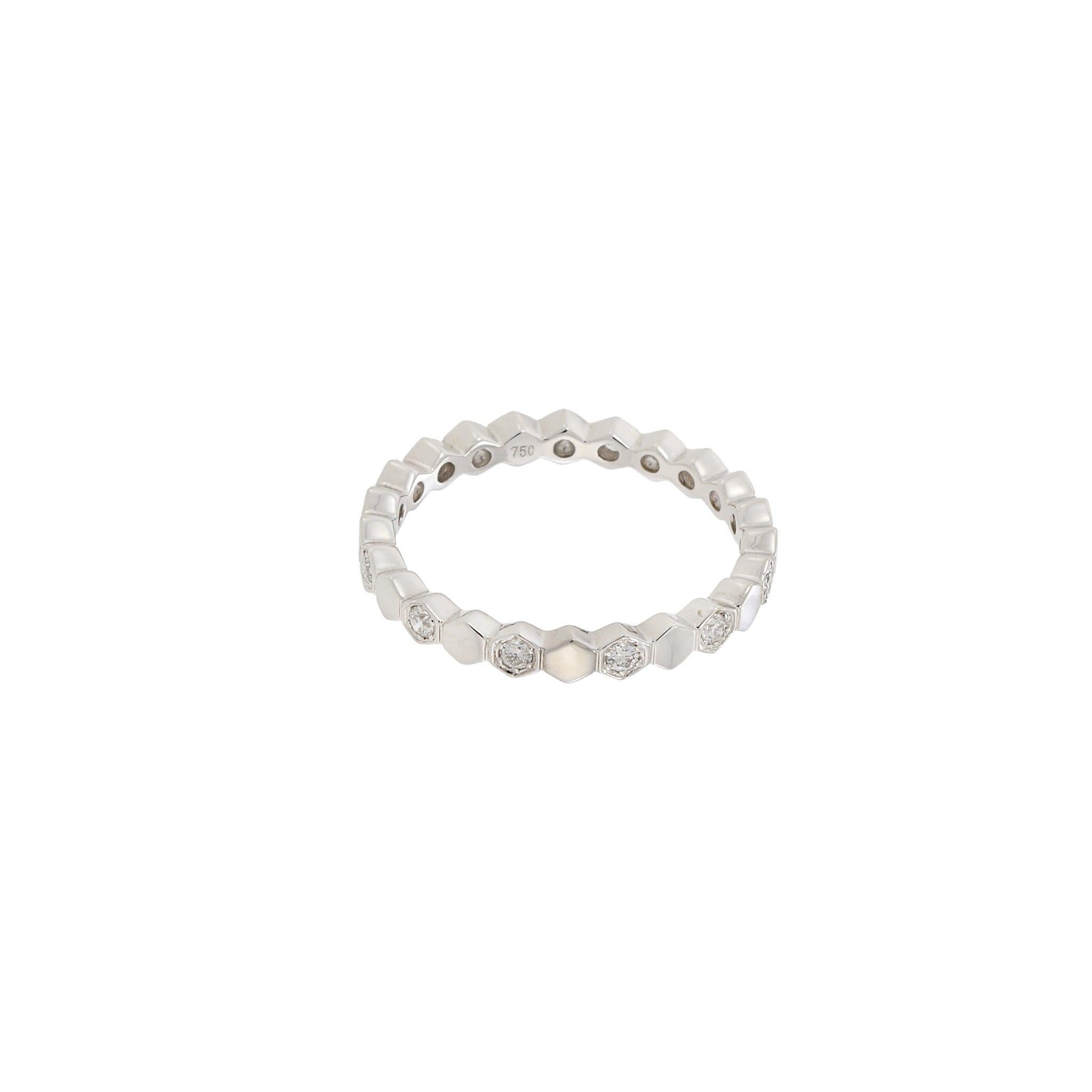 18KT White Gold Diamond Octagon Eternity Band In New Condition For Sale In New York, NY