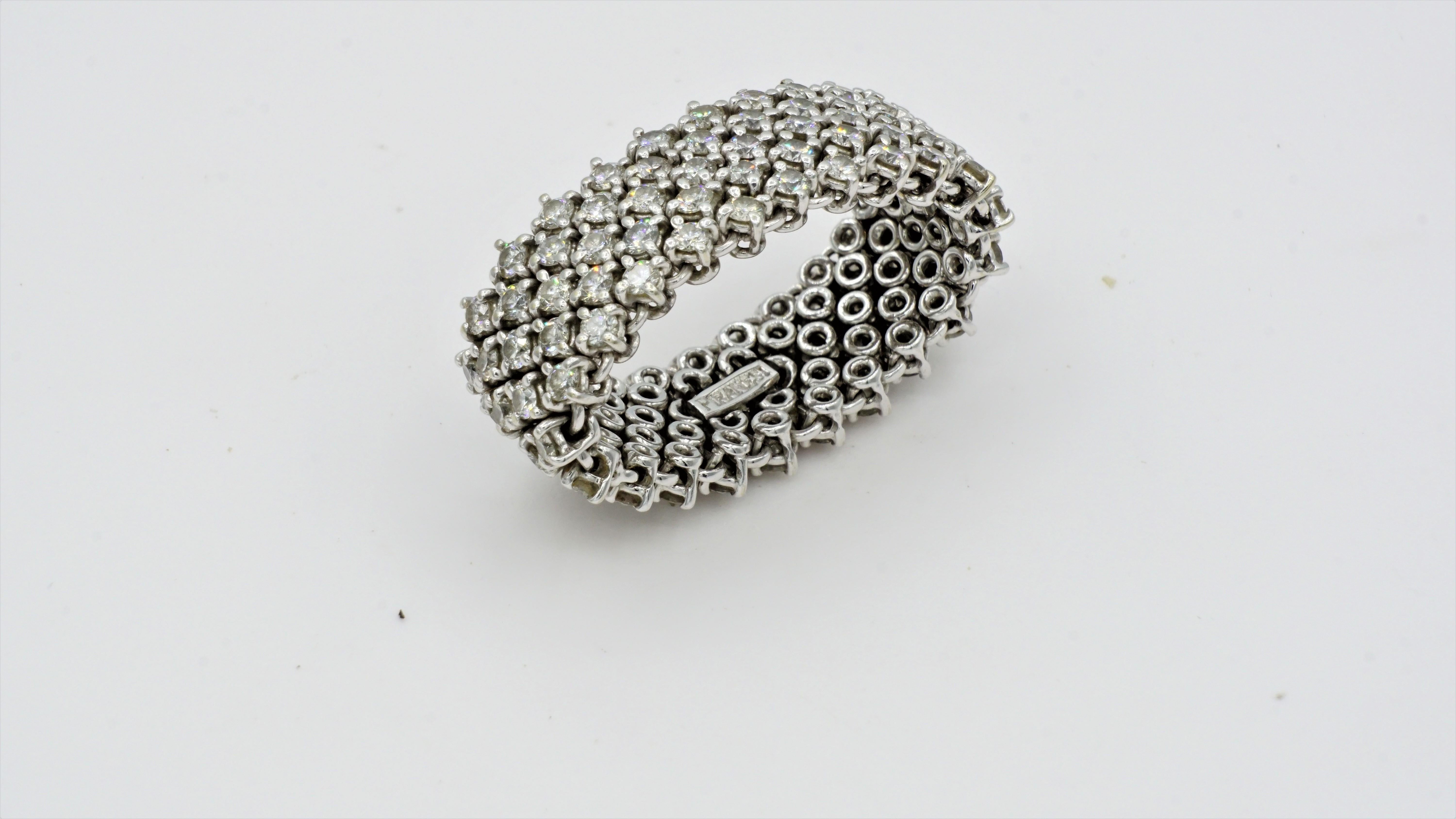 18 Karat Weißgold Diamantring, beweglich, signiert Piranesi, 3 Karat, wie neu (Moderne)