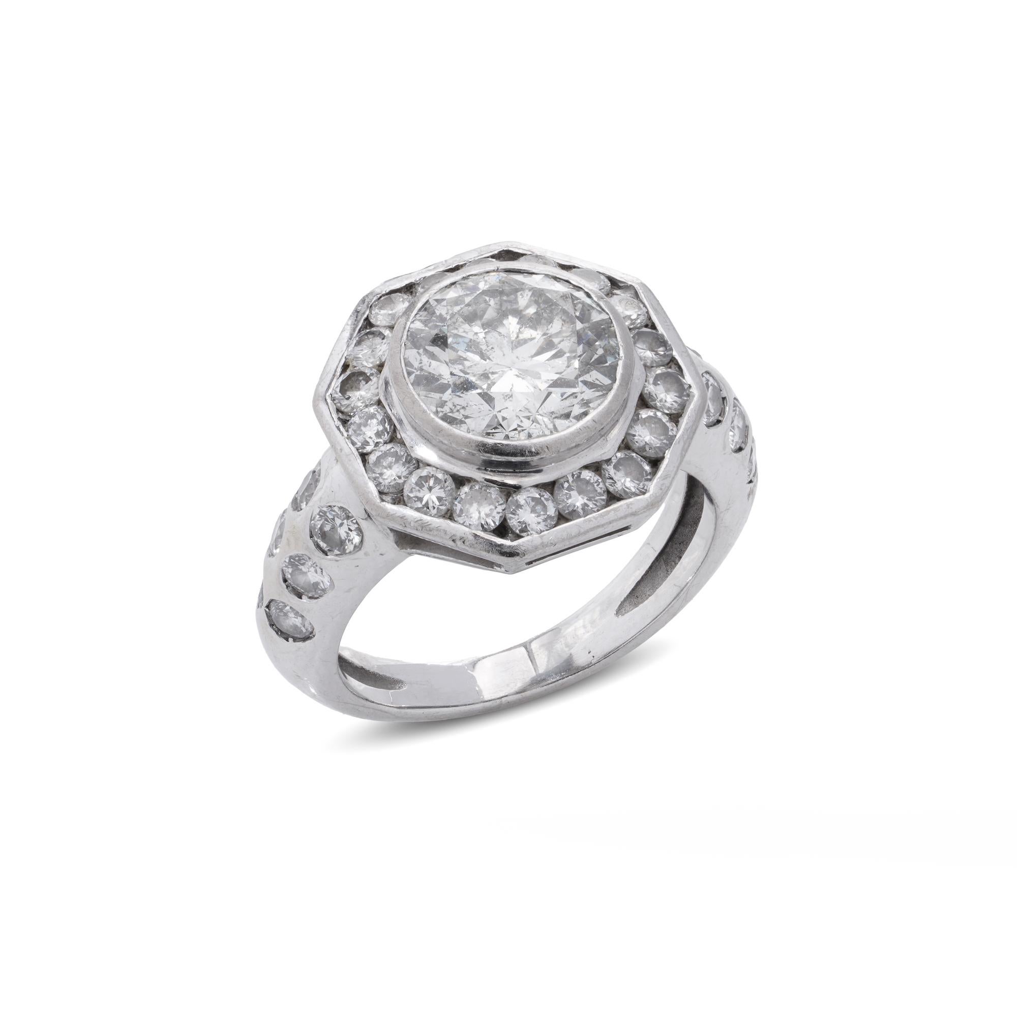 Bague en or blanc 18 carats avec un diamant naturel de 2,03 carats. en vente 1