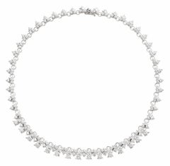 18 Karat White Gold Diamonds Garavelli Stud Earrings