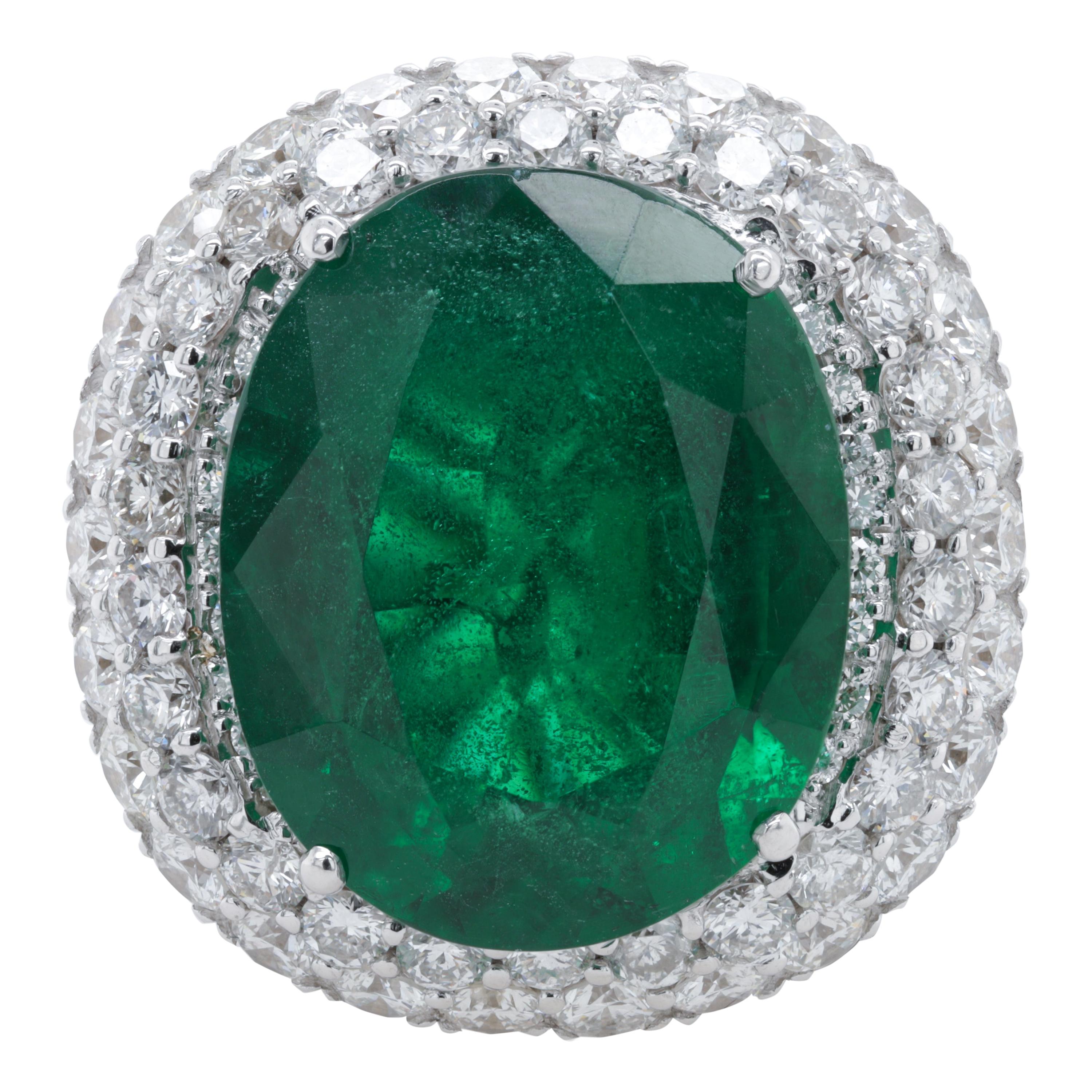 18kt White Gold Double Halo Green Oval Emerald Diamond Ring For Sale
