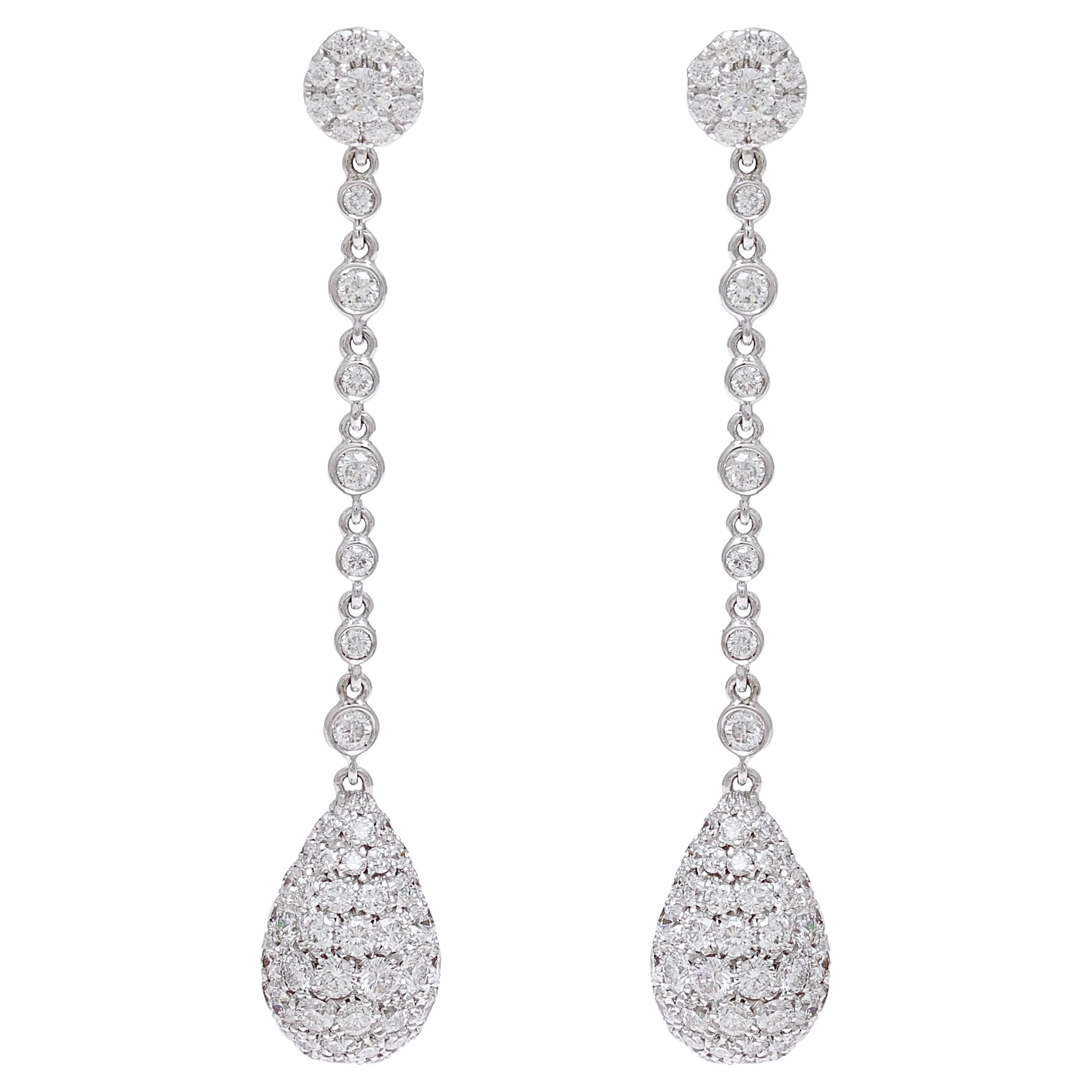 18kt White Gold Drop Earrings with 10.10 Ct Diamonds