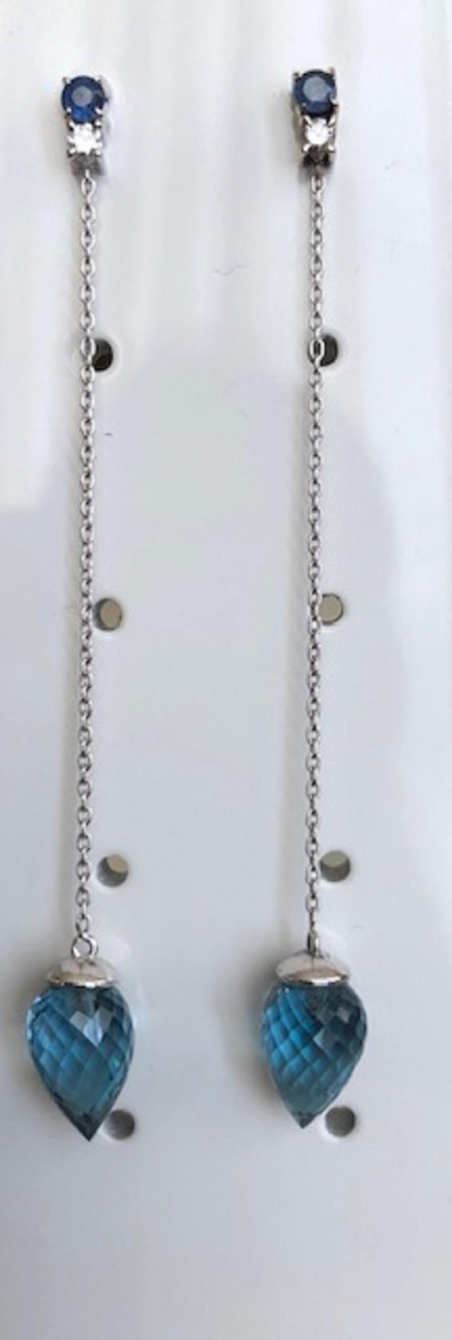 Regency Orecchini pendenti in oro bianco 18kt con topazio blu di Londra, zaffiro e diamanti in vendita