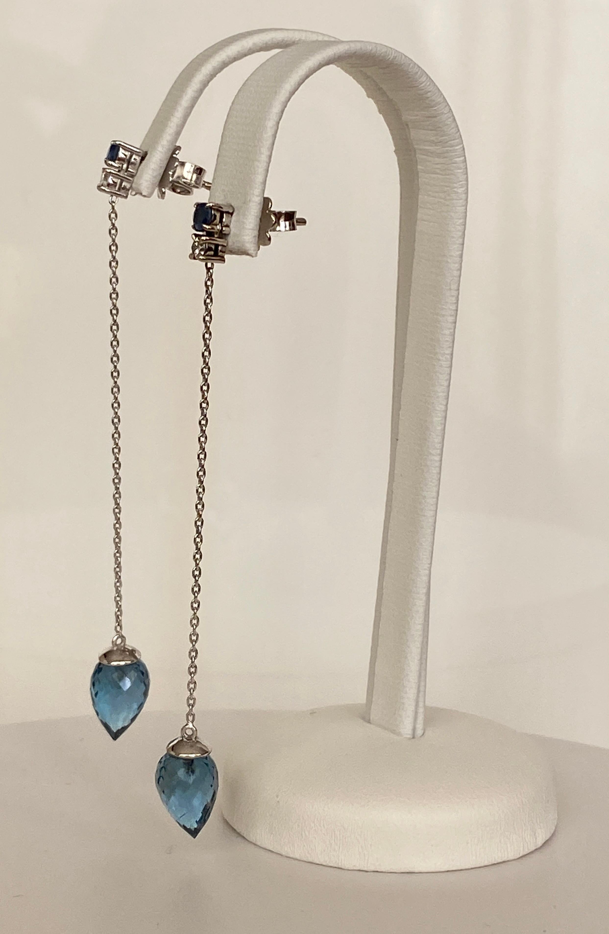 Orecchini pendenti in oro bianco 18kt con topazio blu di Londra, zaffiro e diamanti In condizioni Nuovo in vendita a AMSTERDAM, NL