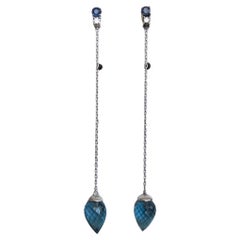 18 Karat Weißgold Tropfenohrringe mit Londoner blauem Topas, Saphir und Diamanten