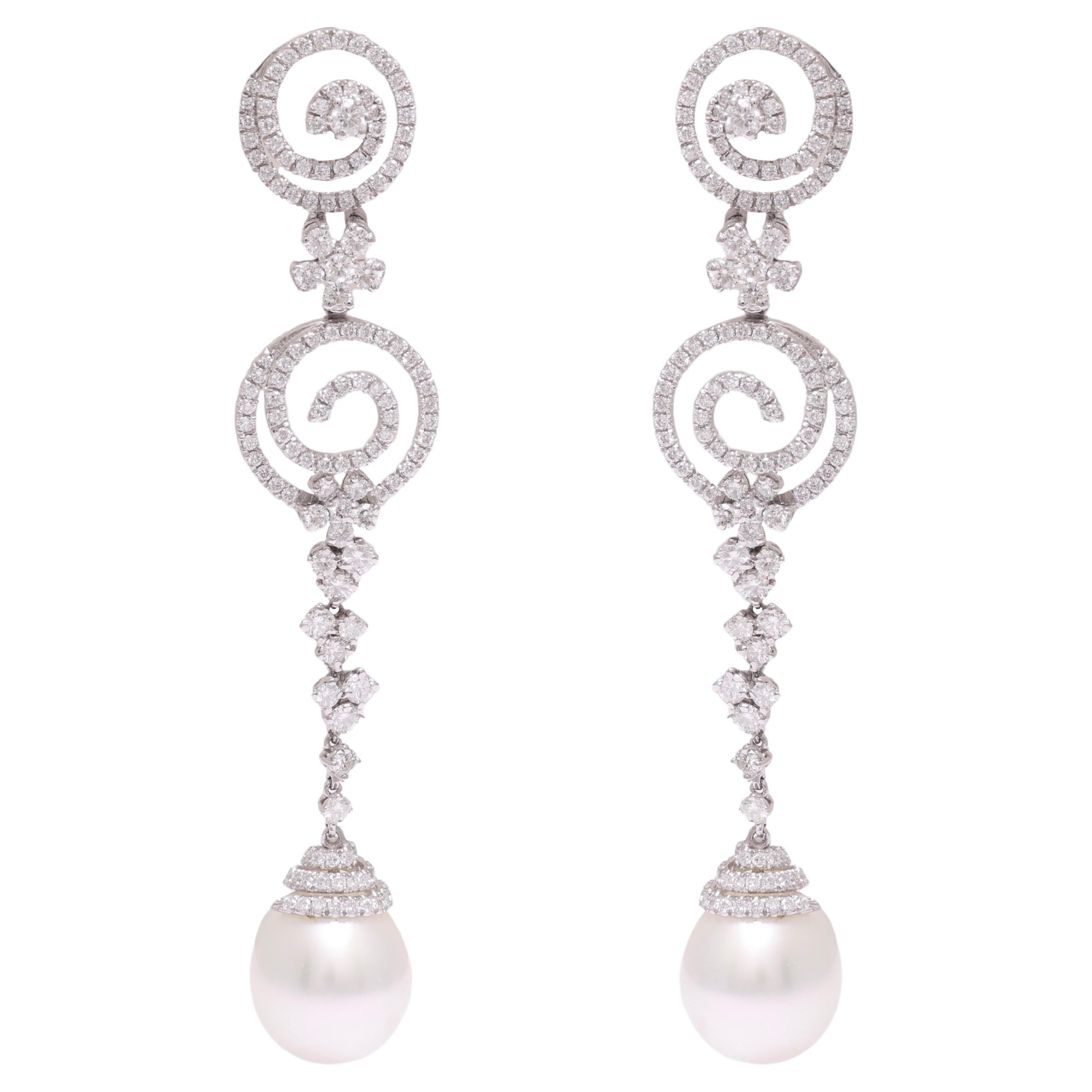 18kt White Gold Earrings 5.10 Ct Diamonds & Pearls, Possible Matching Pendant For Sale