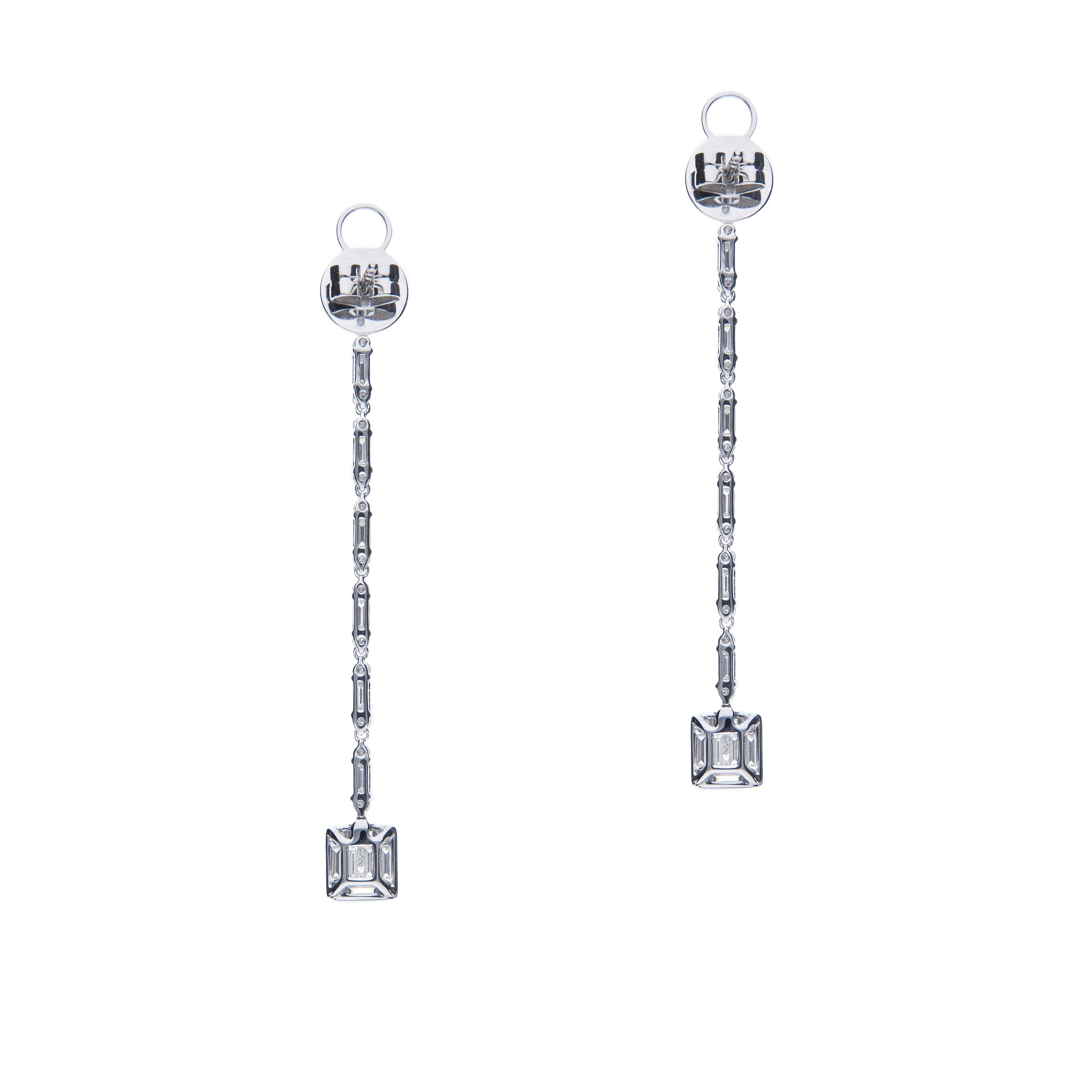 18 Karat White Gold Earrings with 74 Diamonds 2.22 Carat In New Condition For Sale In Rome, IT