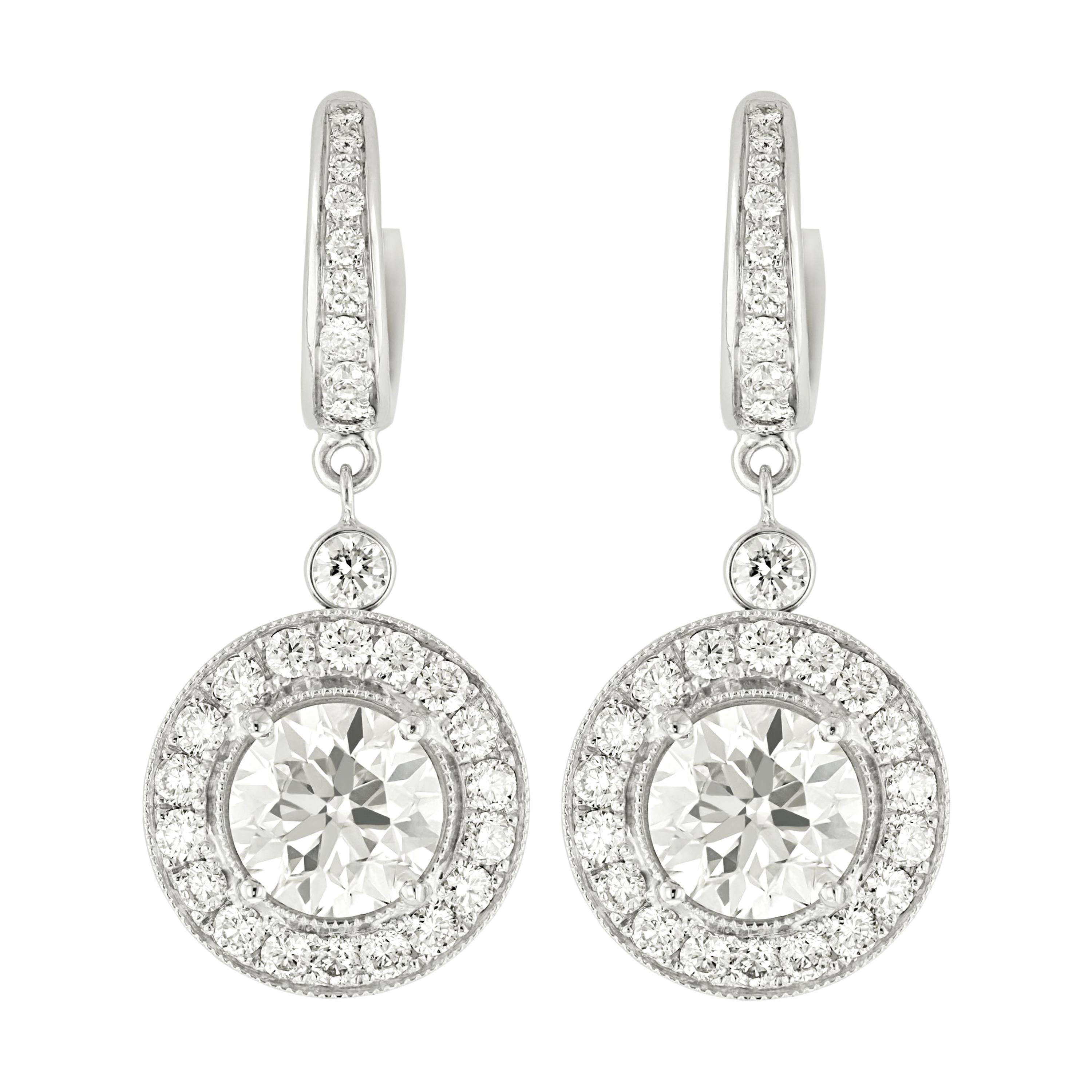 18kt White Gold Earrings with Round Diamonds Center For Sale