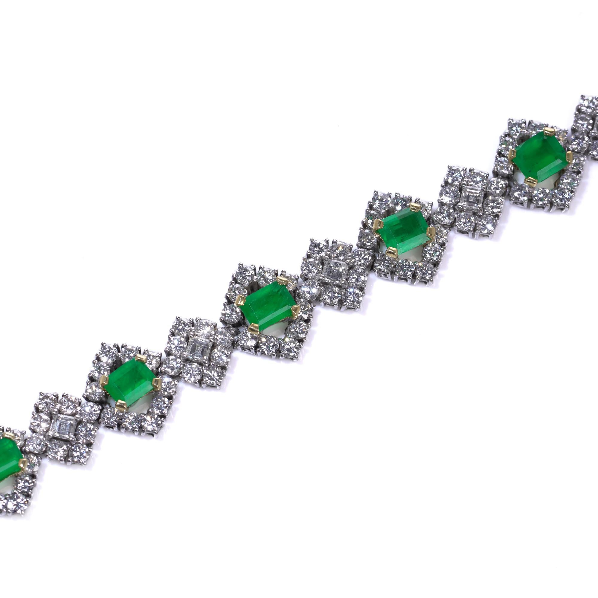 Bracelet en or blanc 18kt émeraudes et diamants - 8ct diamants, 4ct émeraudes Pour femmes en vente