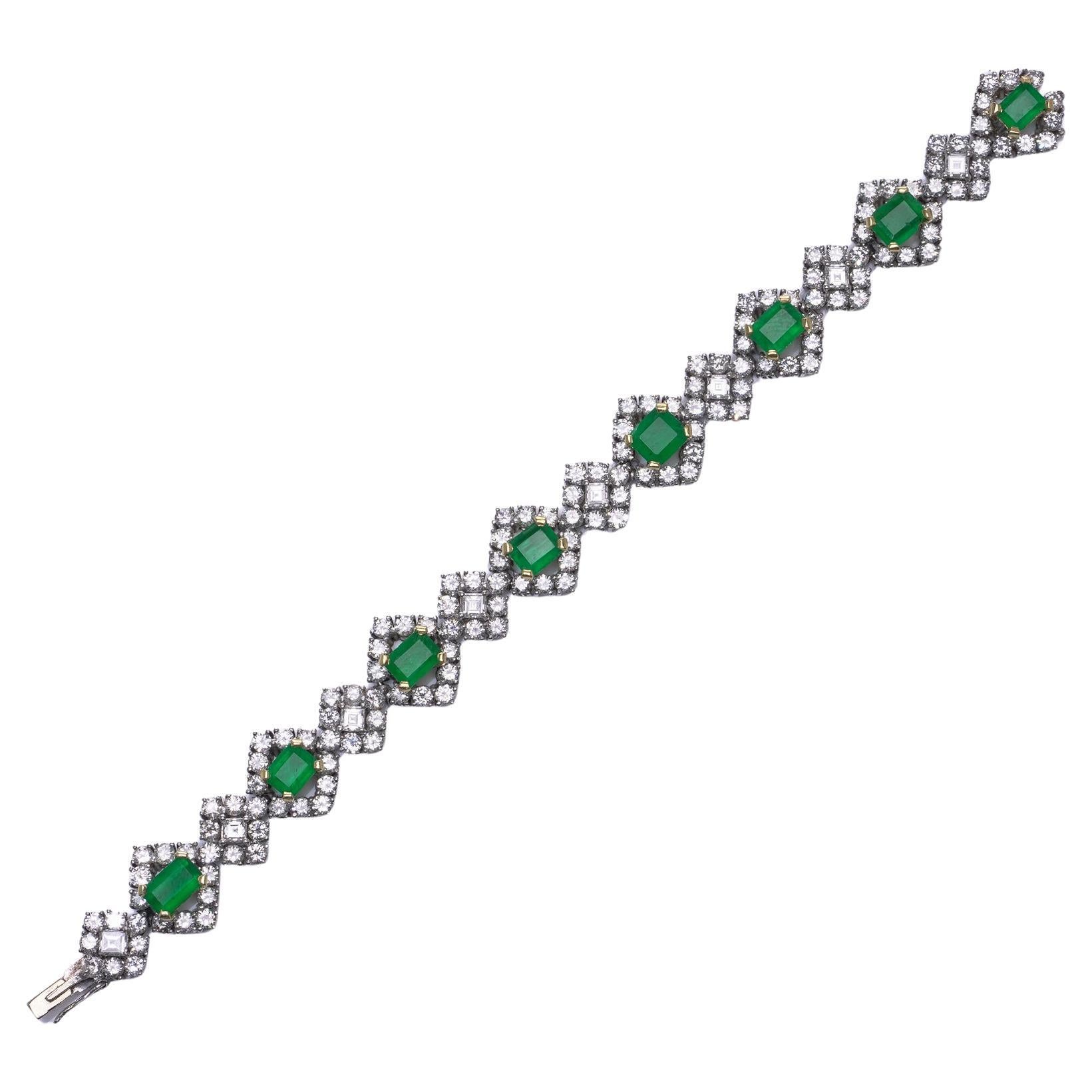 18kt White Gold Emerald and Diamond Bracelet – 8ct Diamonds, 4ct Emeralds