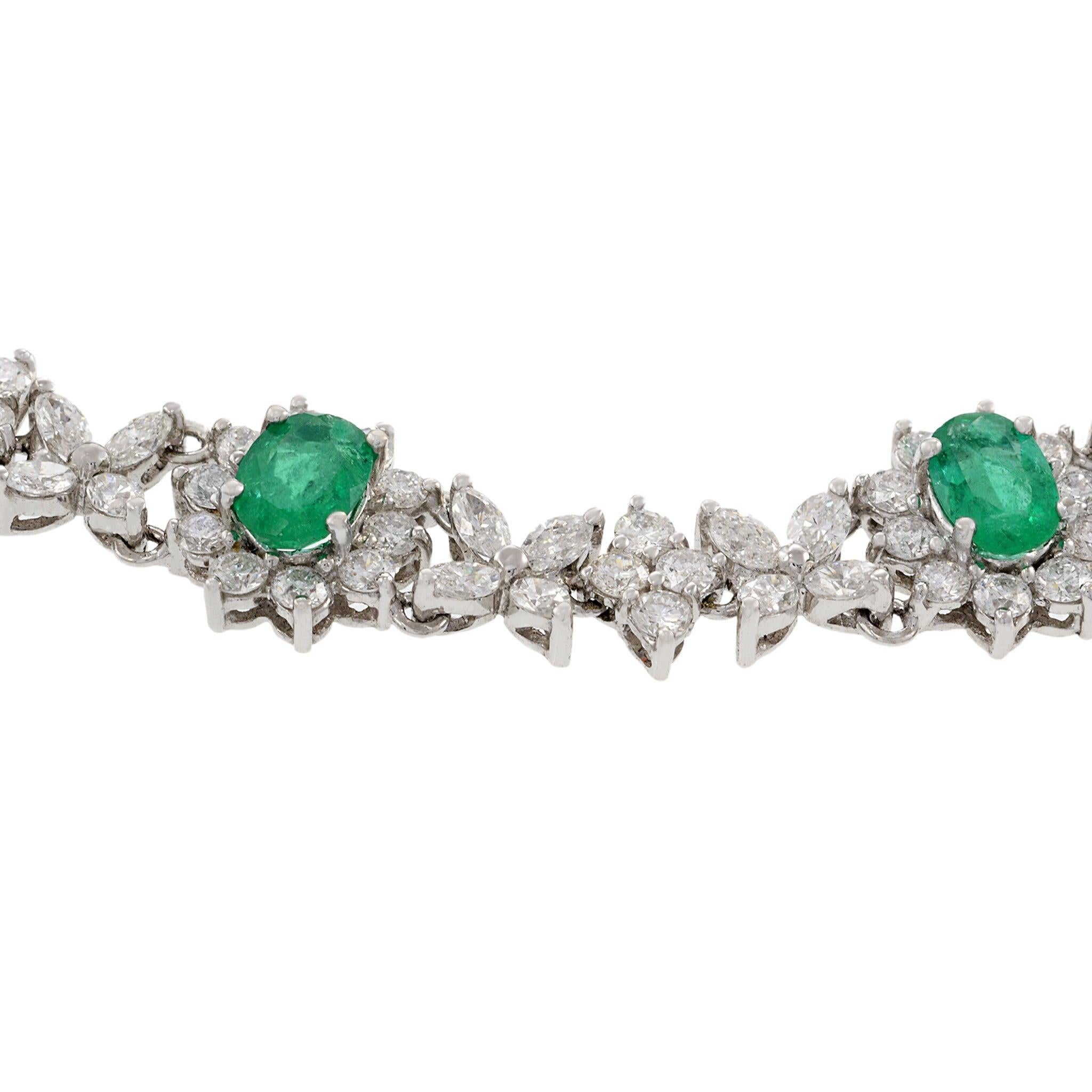 Oval Cut 18kt White Gold Emerald Bracelet with Diamonds For Sale