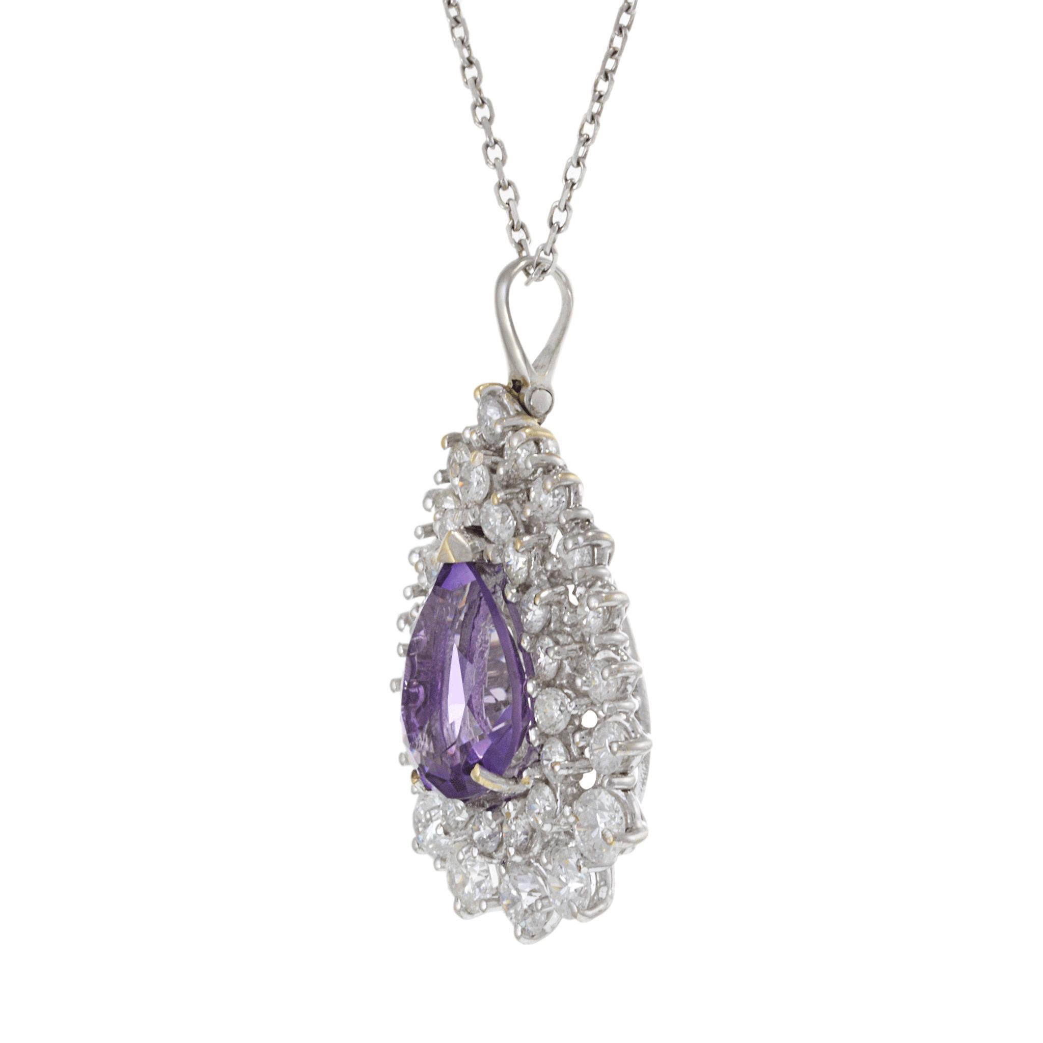 18KT Weißgold Estate Pear-Cut Amethyst & Diamant-Cluster-Anhänger Halskette (Tropfenschliff) im Angebot