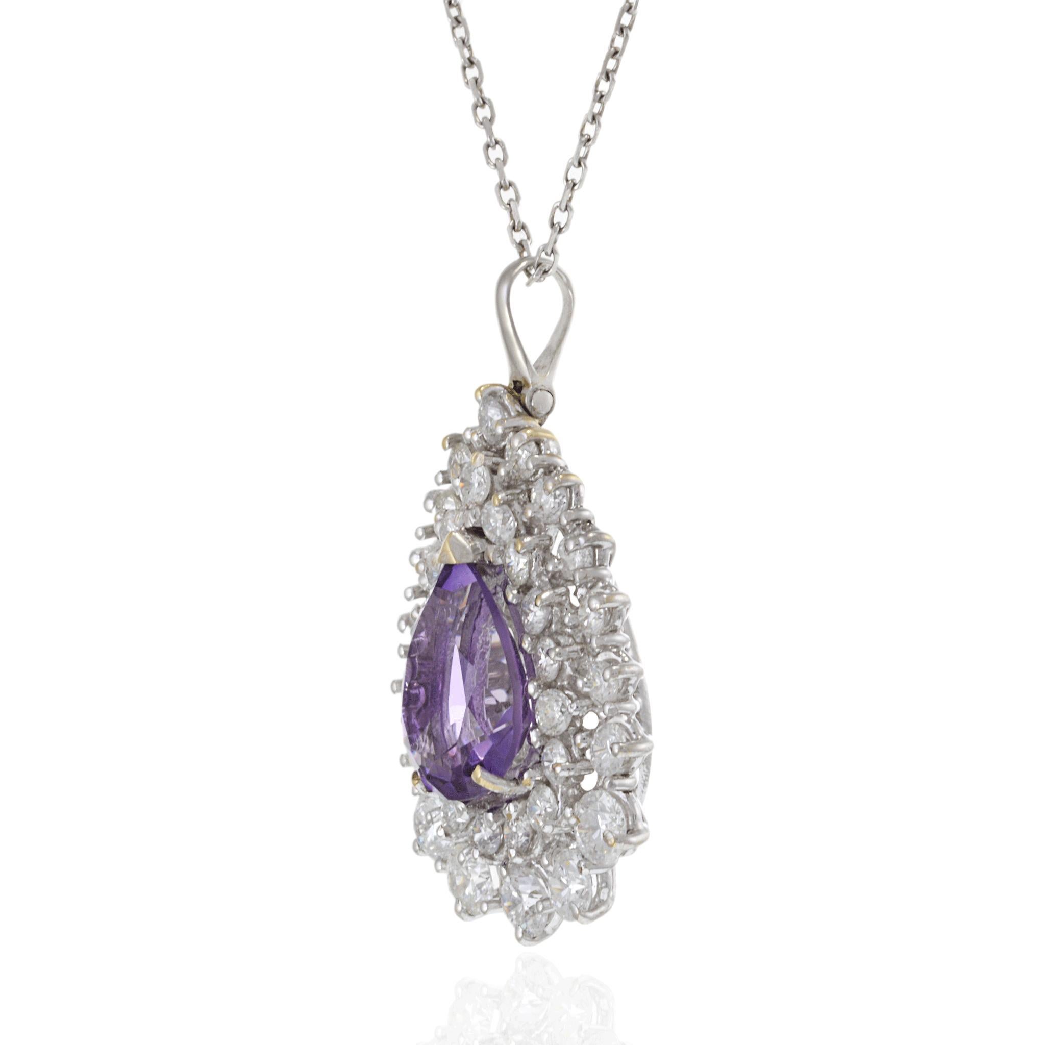 18KT Weißgold Estate Pear-Cut Amethyst & Diamant-Cluster-Anhänger Halskette im Zustand „Gut“ im Angebot in New York, NY