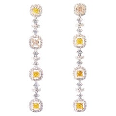 Boucles d'oreilles en or blanc 18 carats ornées de diamants fantaisie