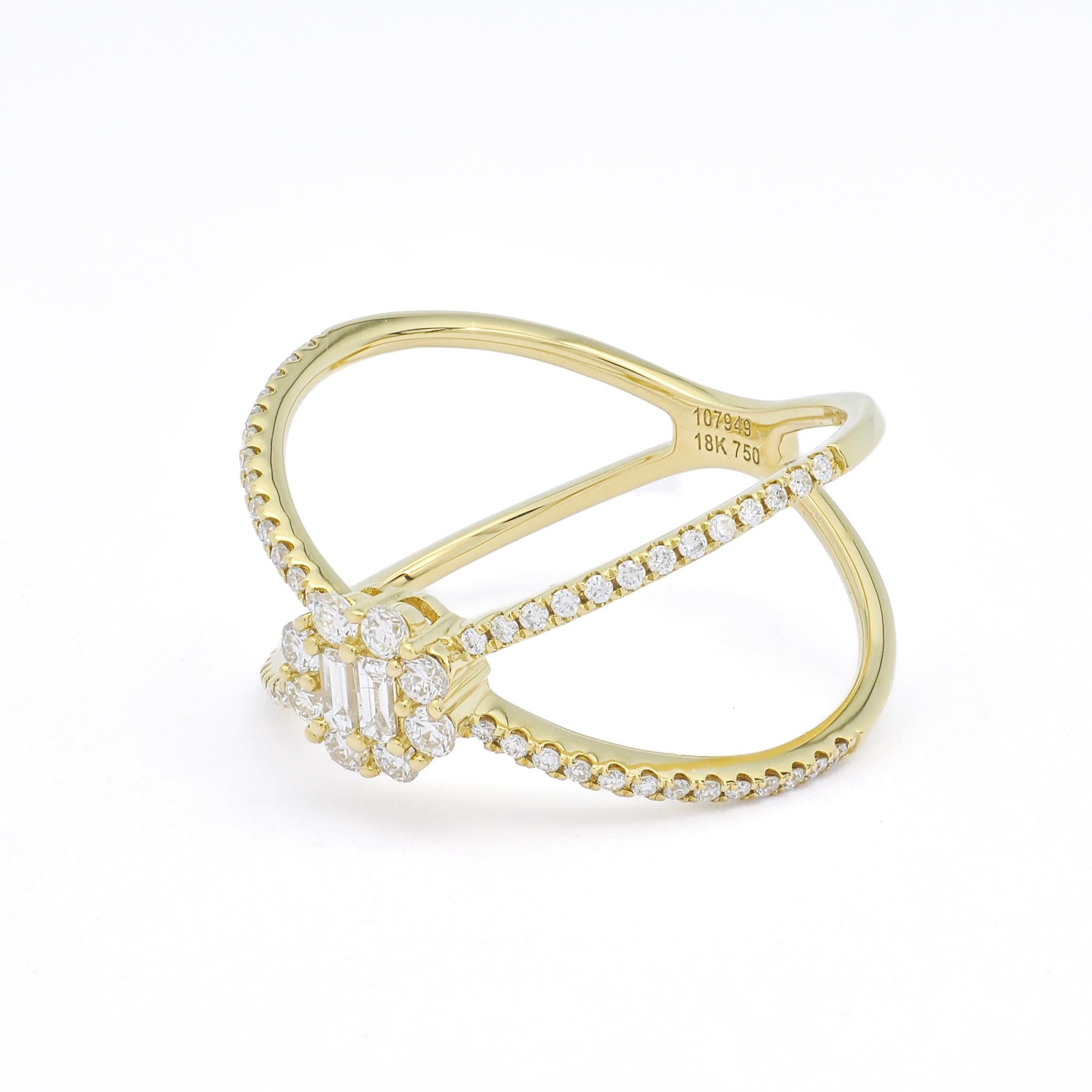 Modern  Natural Diamonds 0.40 carats 18KT White Gold Flower Cluster Split Shank Ring For Sale