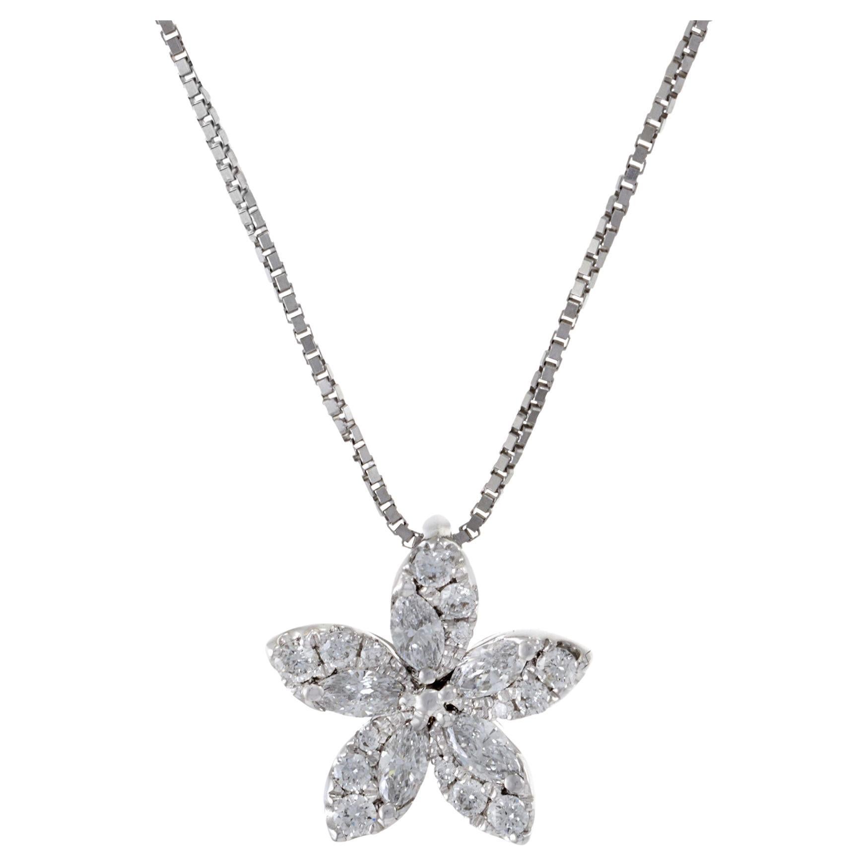 18KT White Gold Flower Diamond Pendant