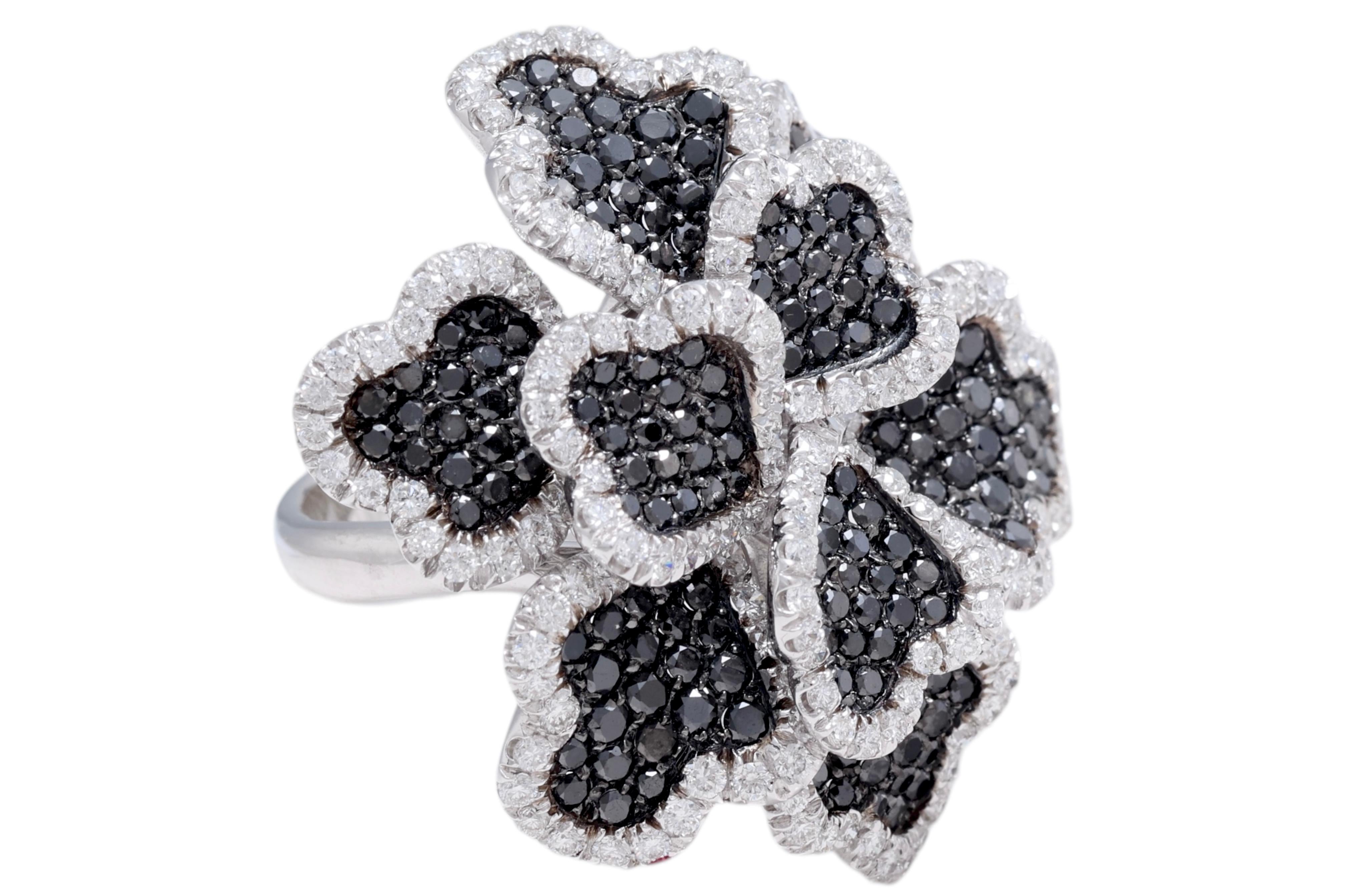 Artisan 18kt White Gold Flower Ring with 3.13ct Brilliant Cut, 3.35ct Black Diamonds For Sale
